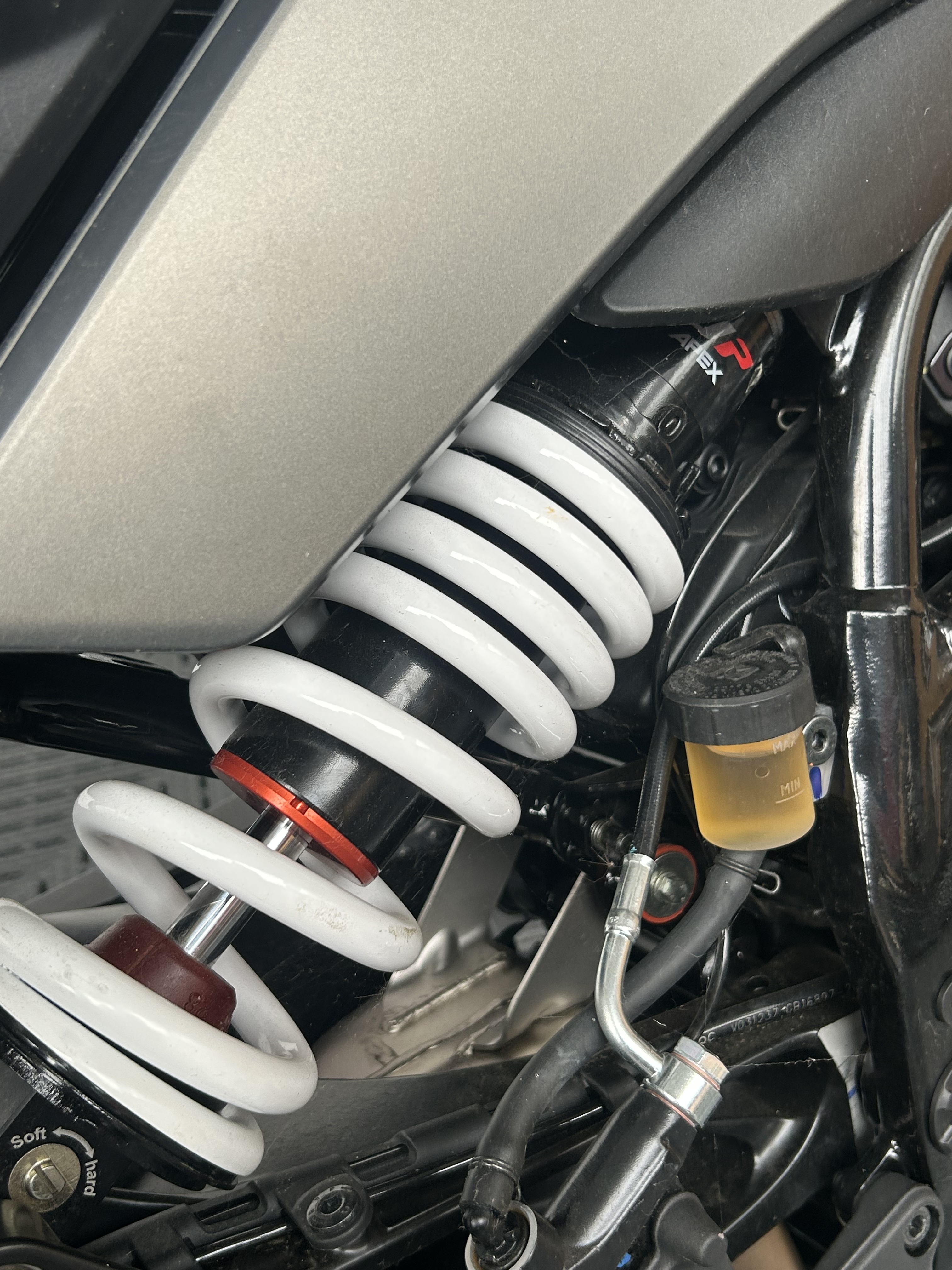 HUSQVARNA SVARTPILEN 401 - Image 20