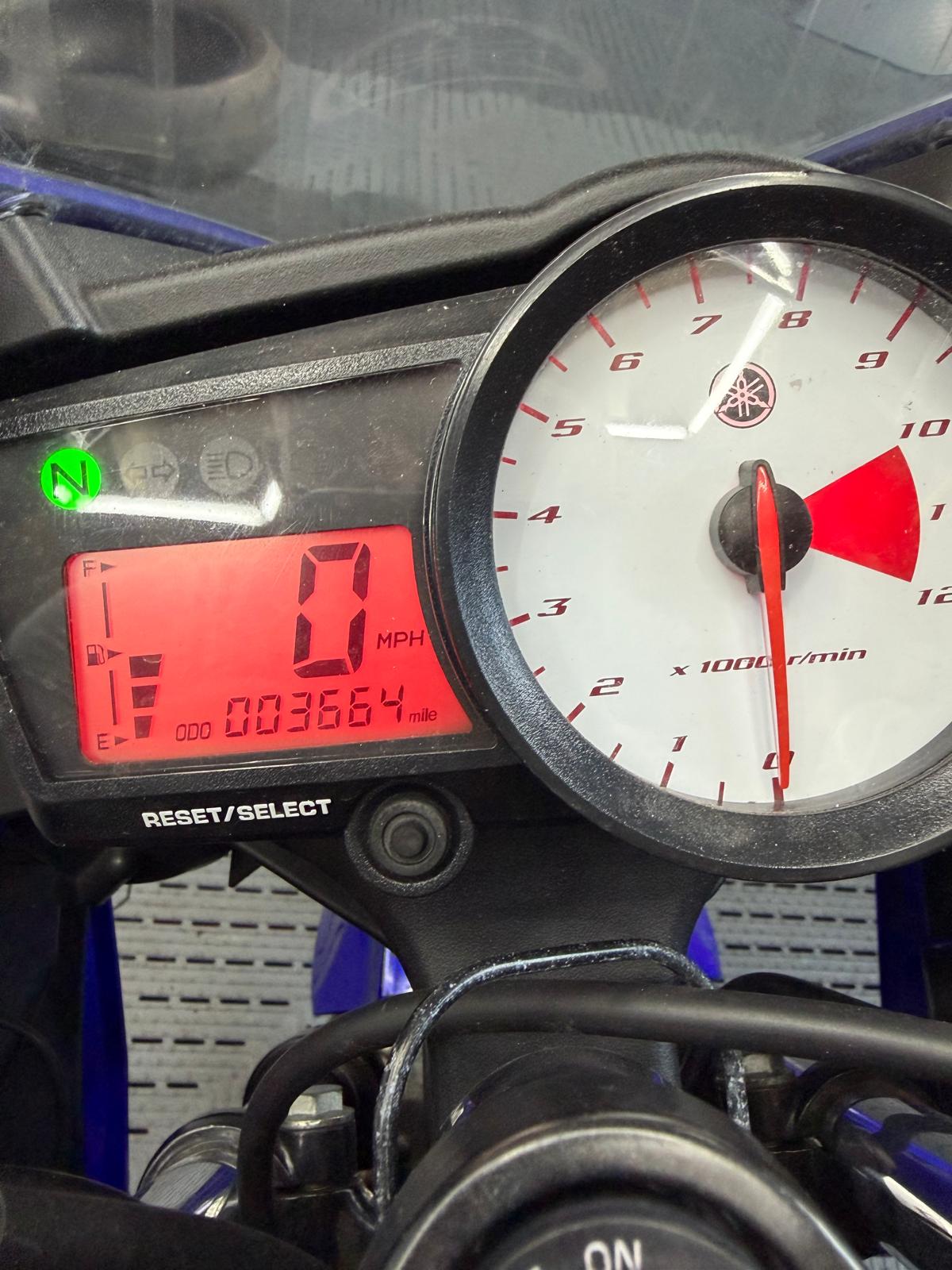 YAMAHA YZF R125 - Image 11