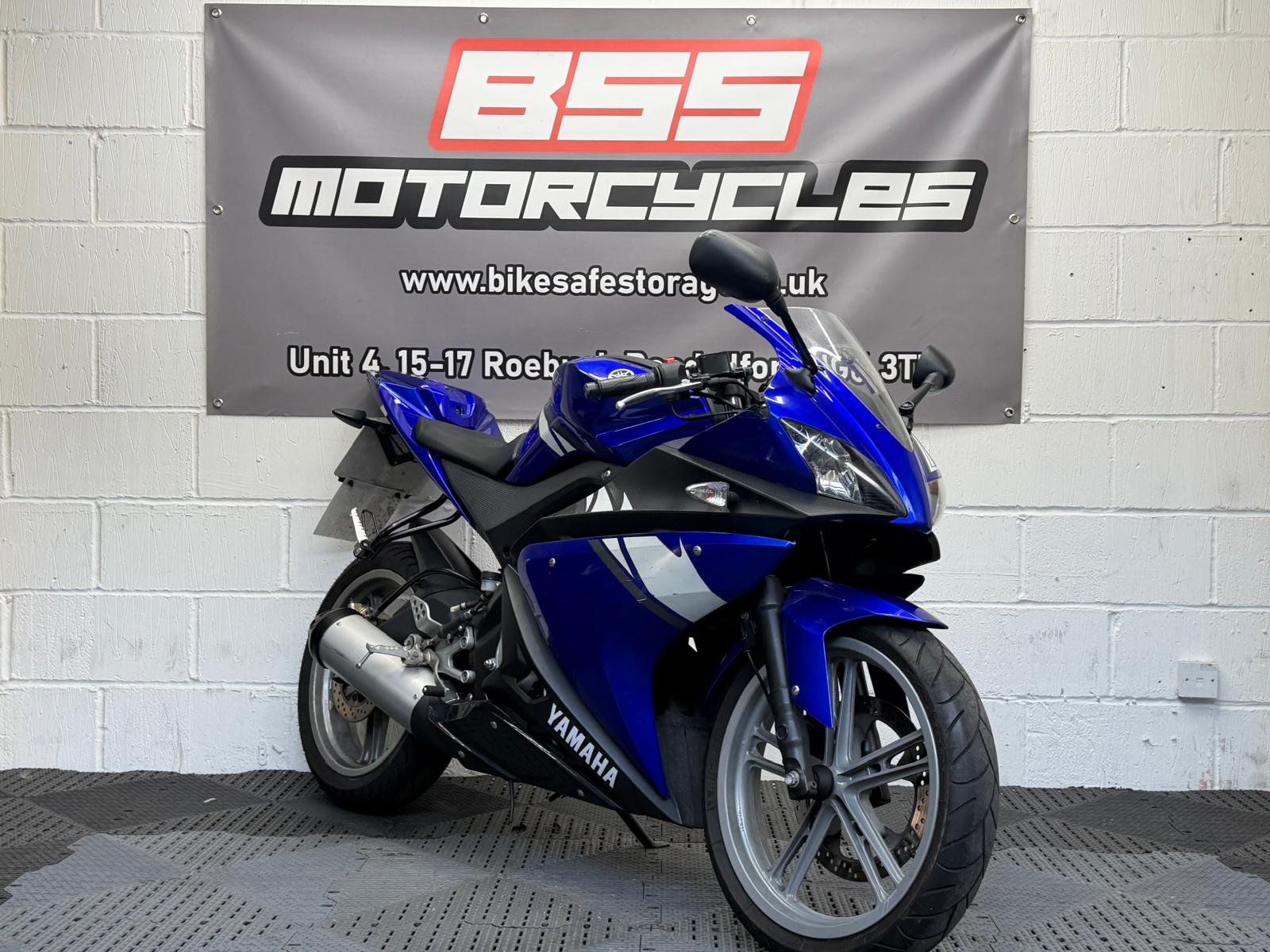 YAMAHA YZF R125 - Image 3