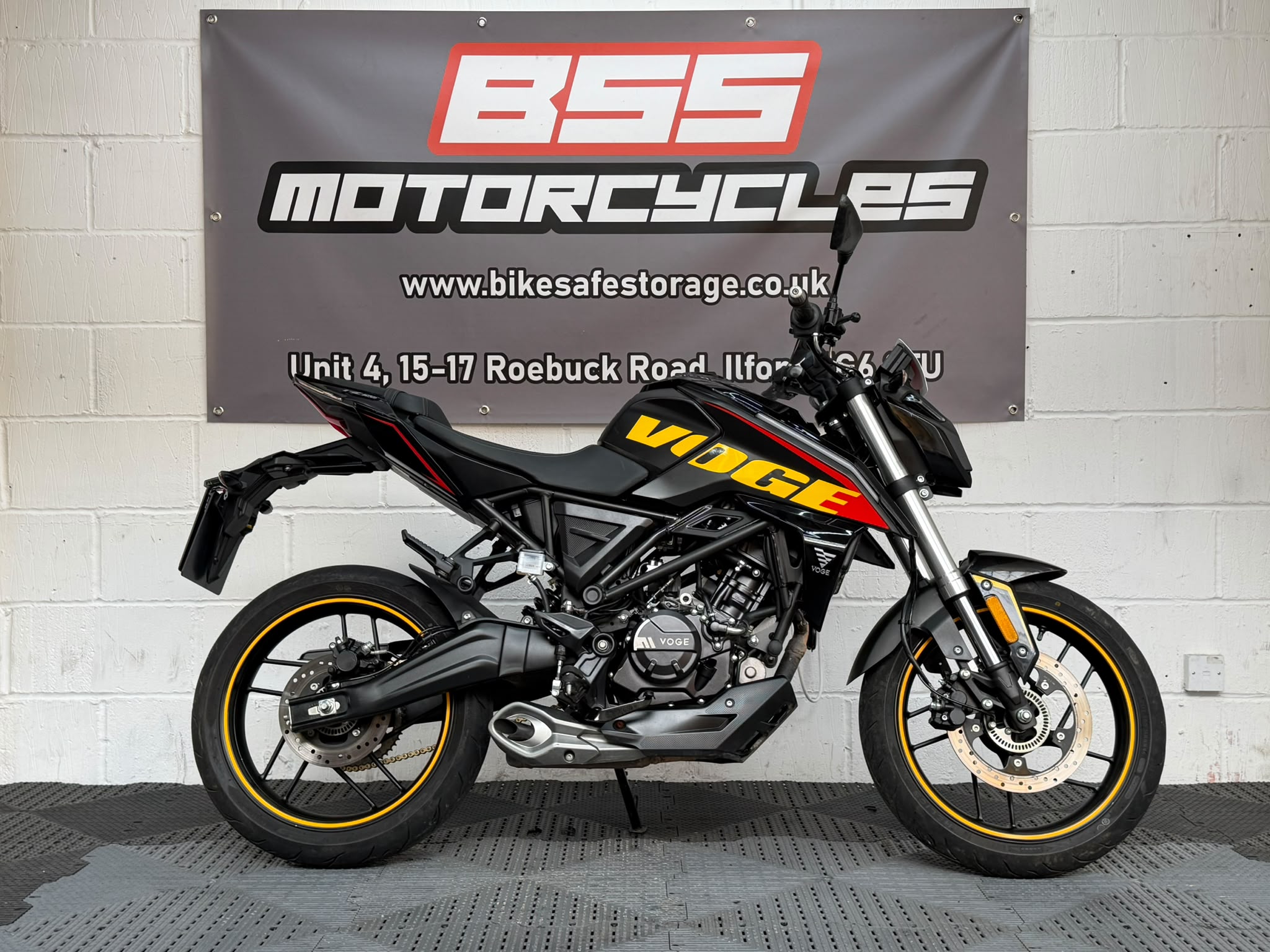 VOGE R125