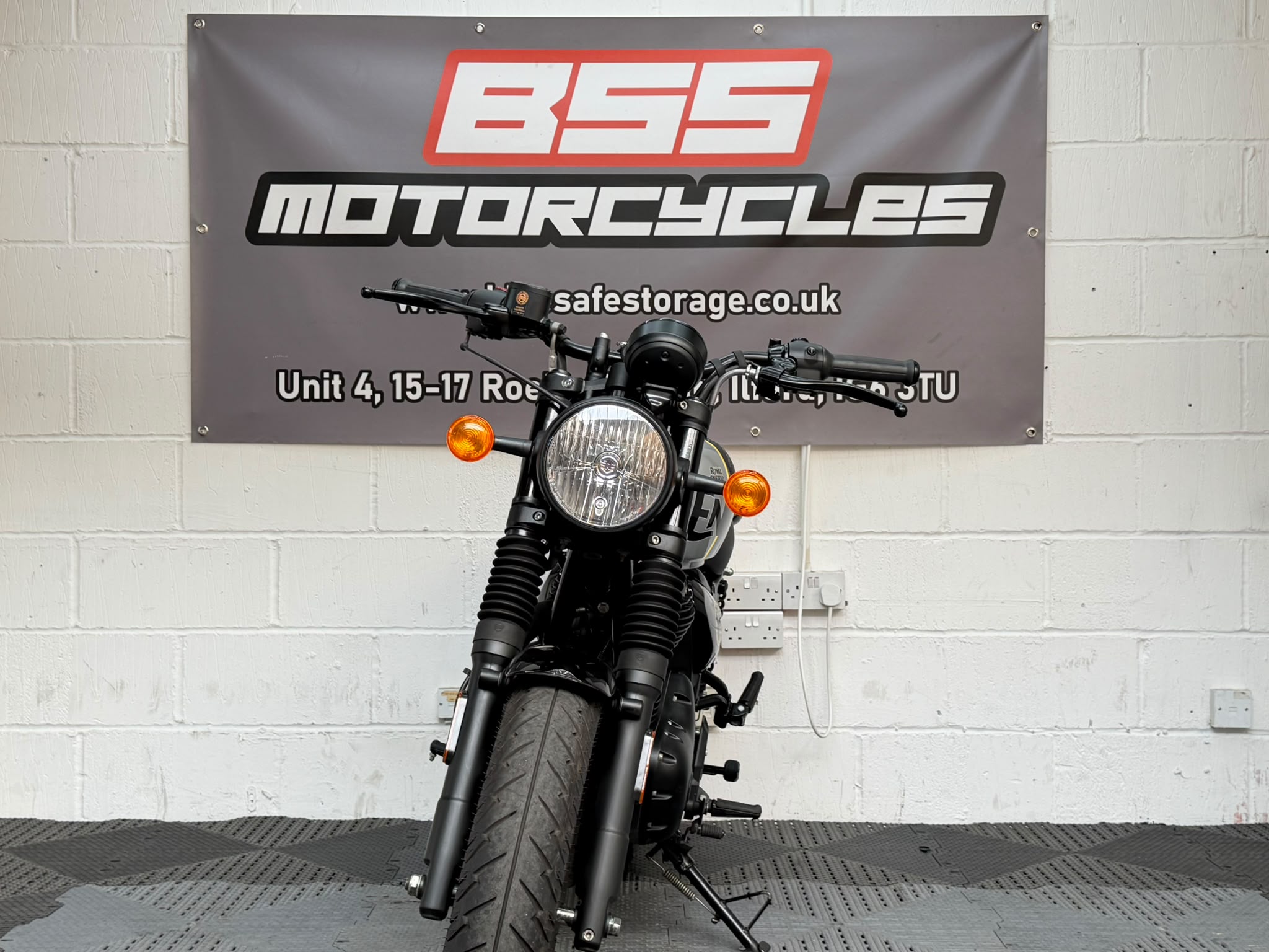 ROYAL ENFIELD HUNTER 350 - Image 2