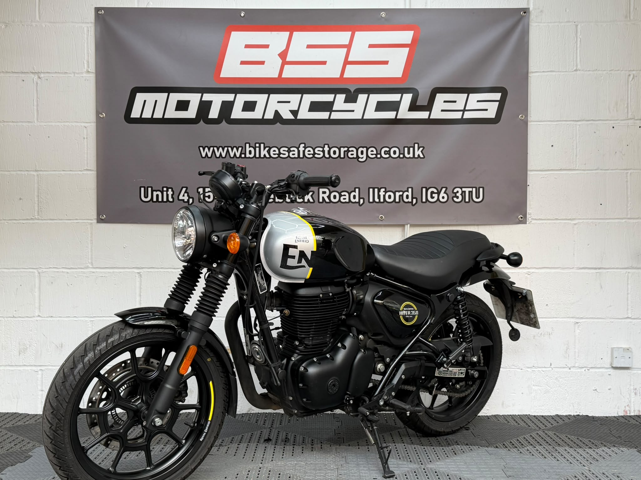 ROYAL ENFIELD HUNTER 350 - Image 3