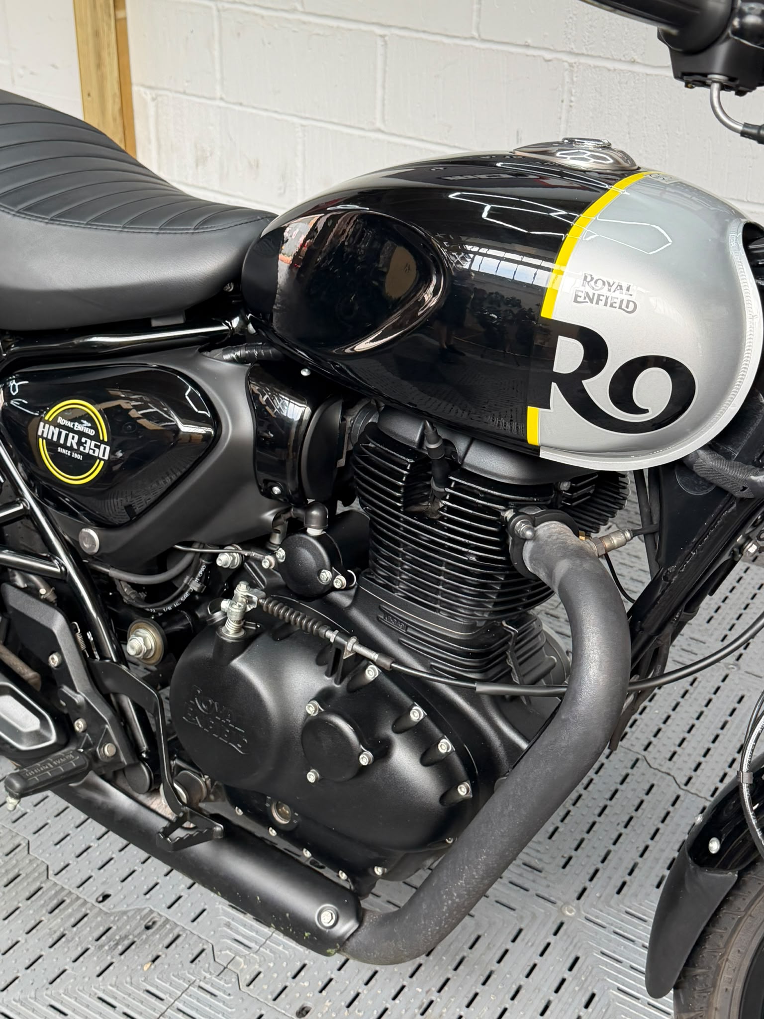 ROYAL ENFIELD HUNTER 350 - Image 5
