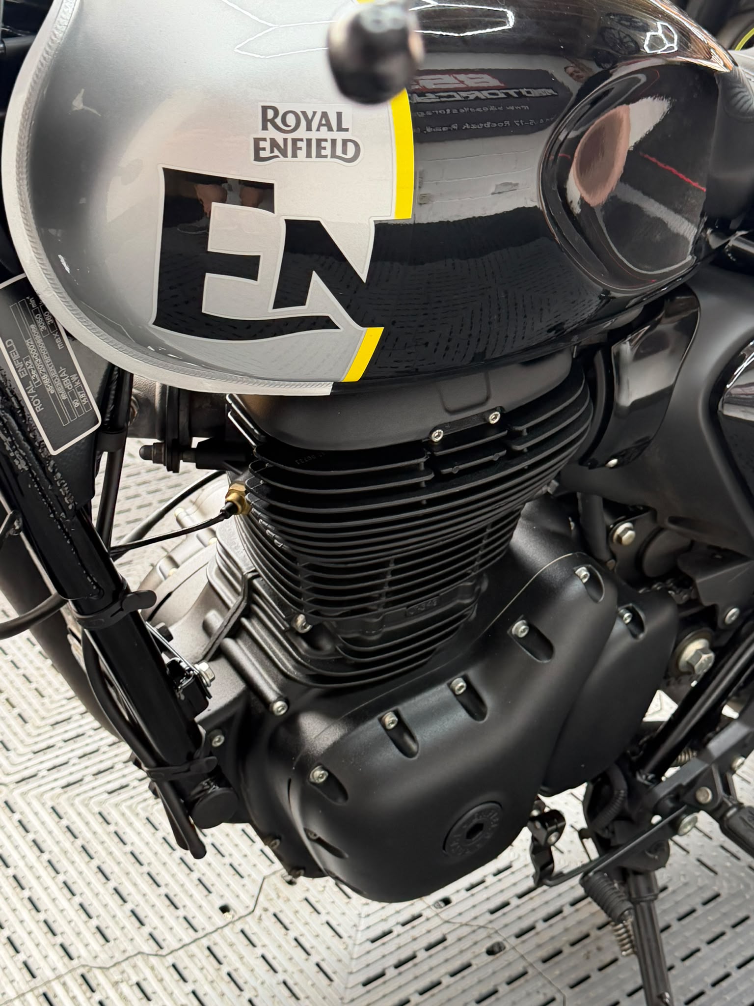 ROYAL ENFIELD HUNTER 350 - Image 7