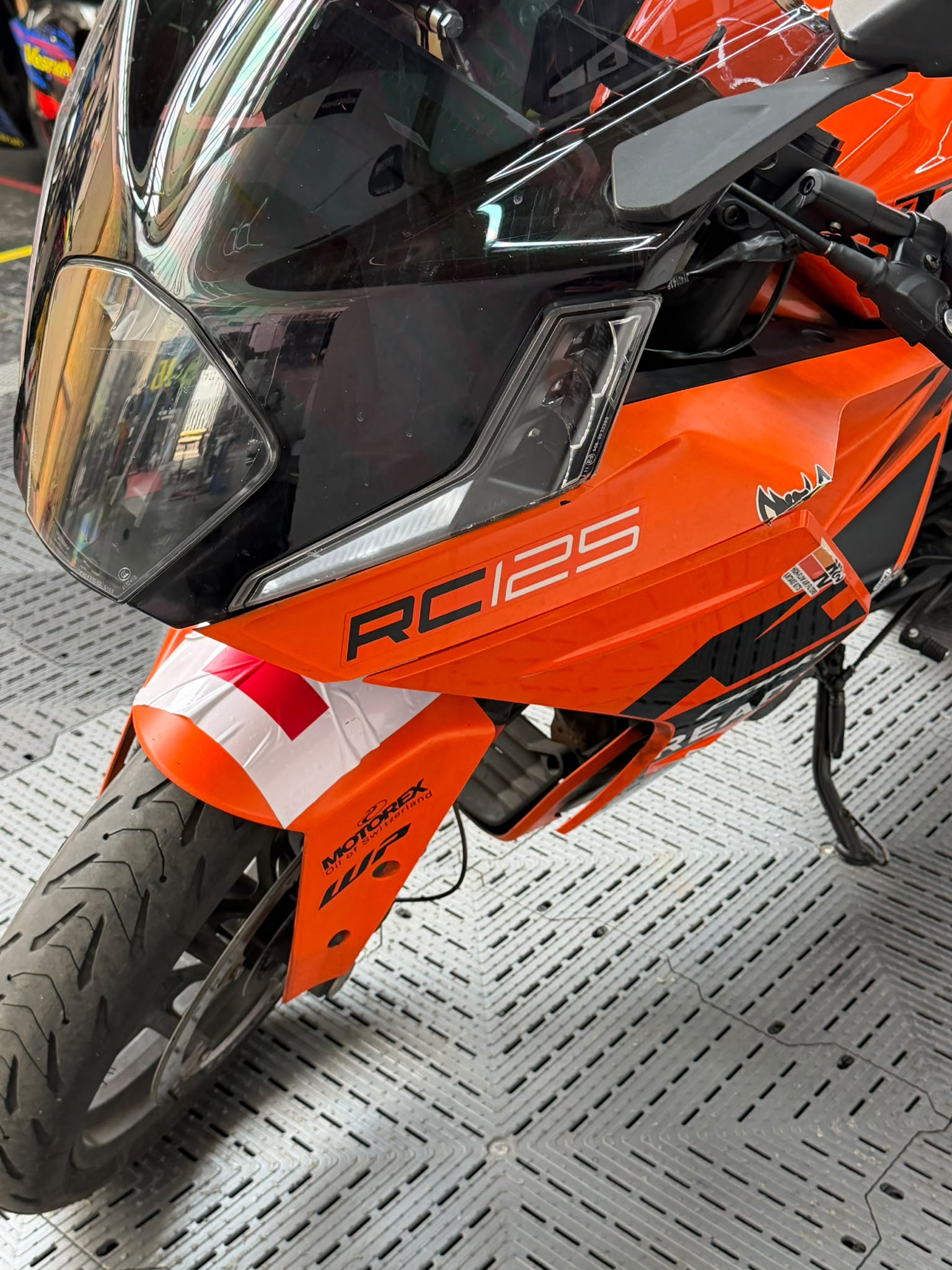 KTM RC 125 - Image 13
