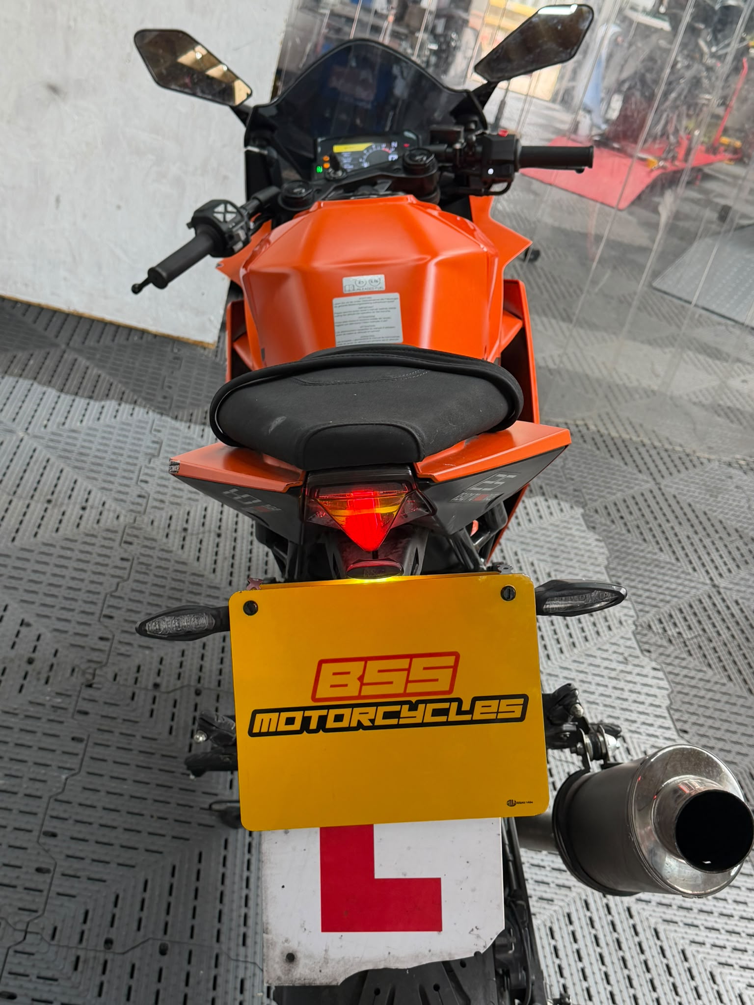 KTM RC 125 - Image 10