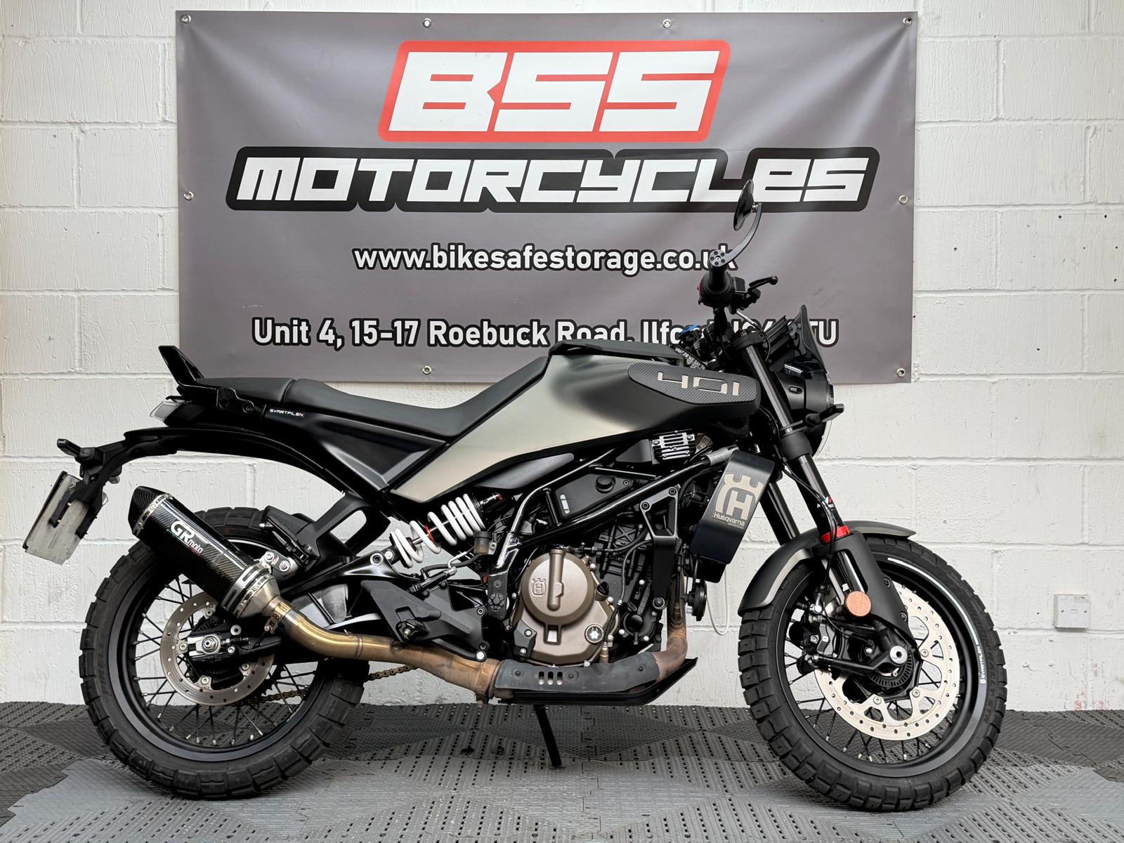 HUSQVARNA SVARTPILEN 401