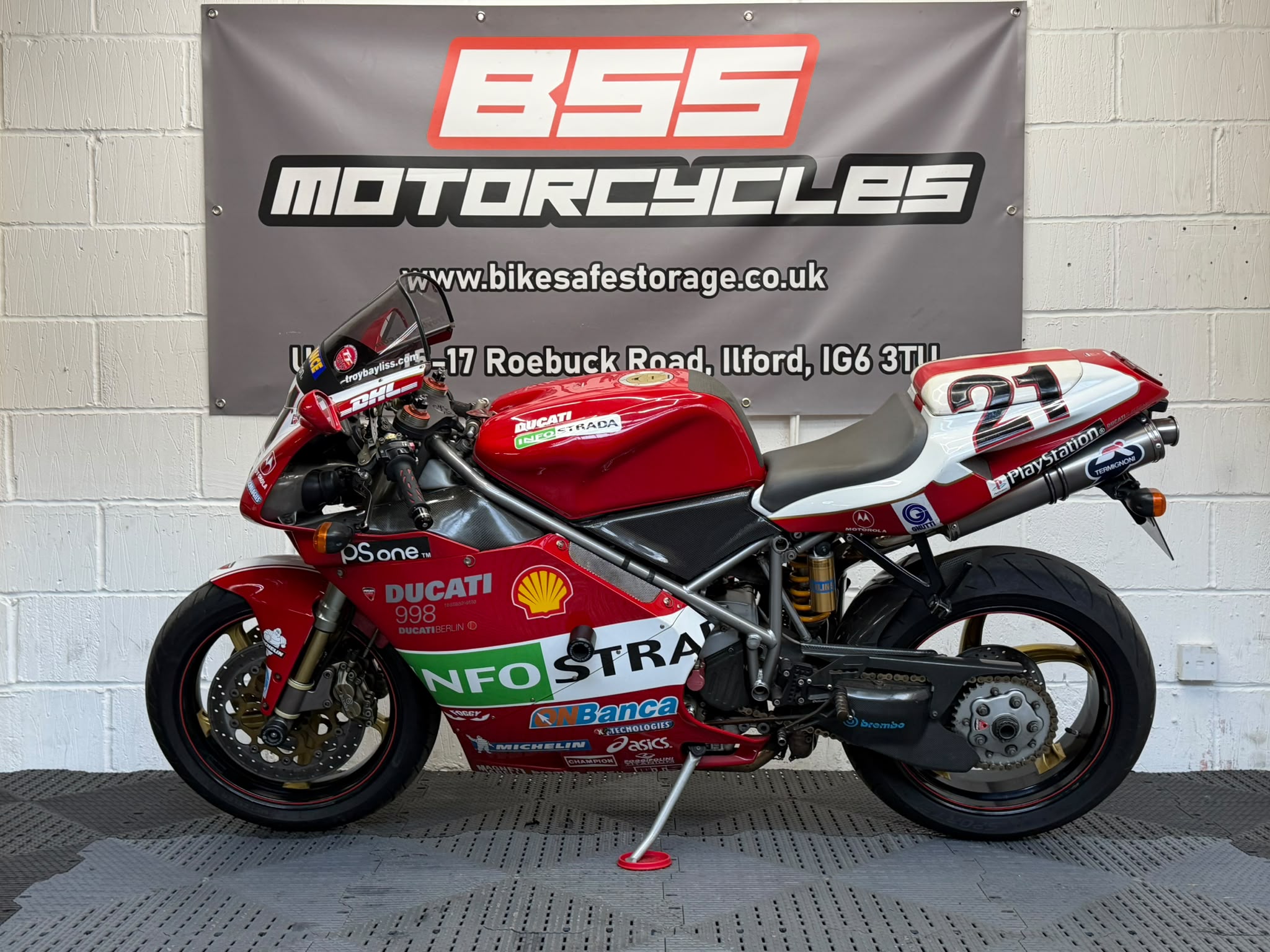 DUCATI 998 - Image 17