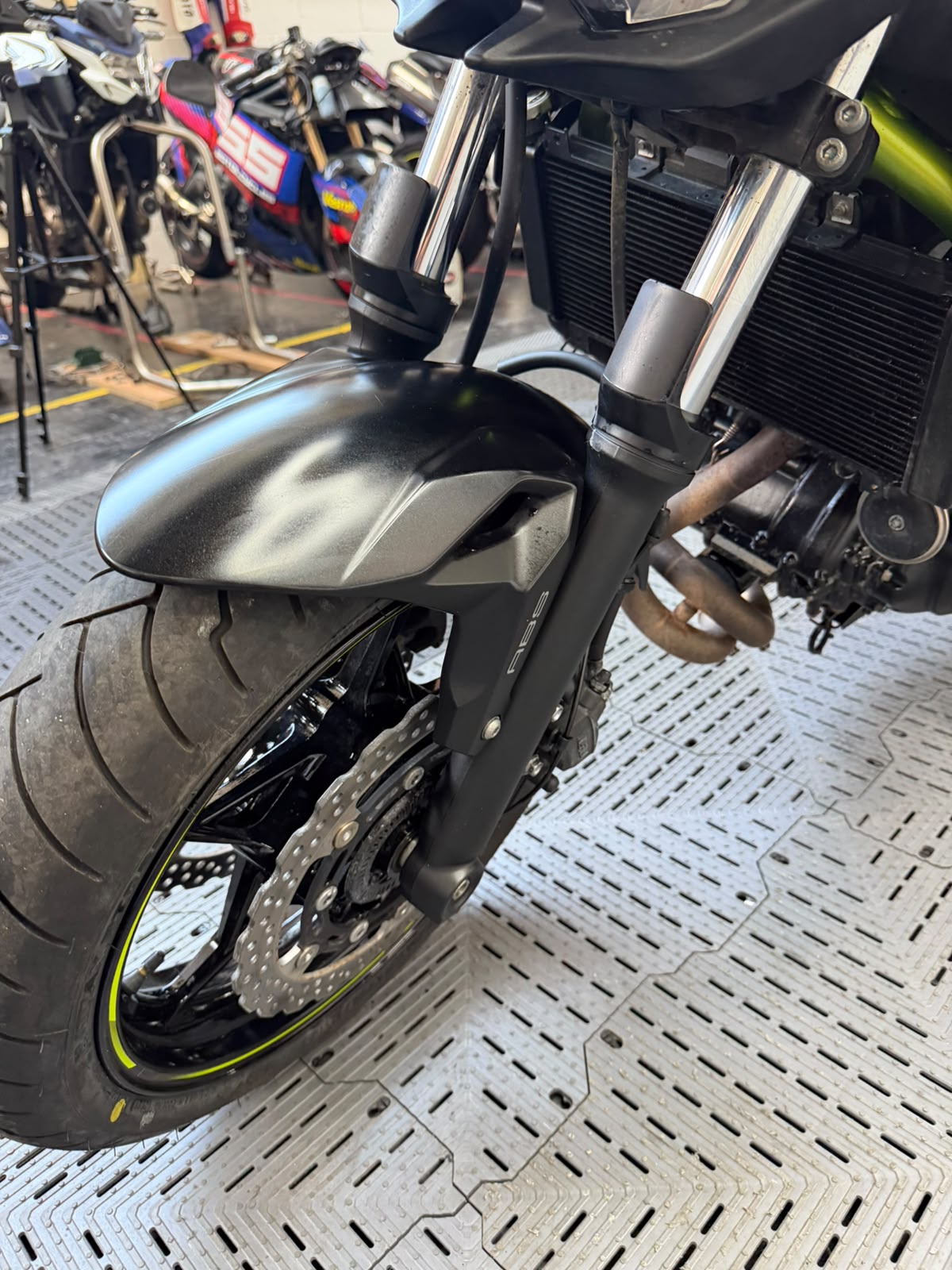 KAWASAKI Z650 - Image 12