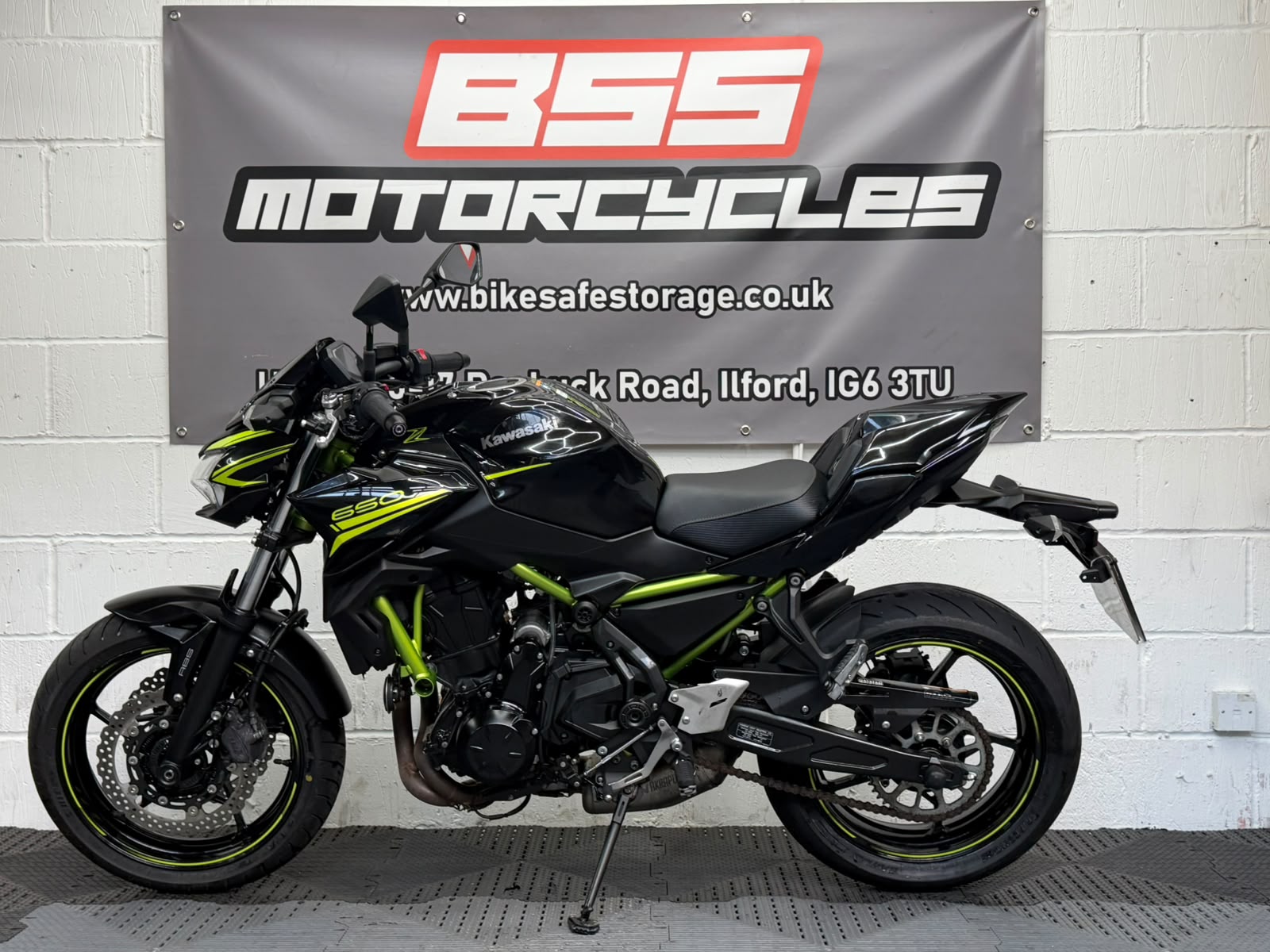 KAWASAKI Z650 - Image 15