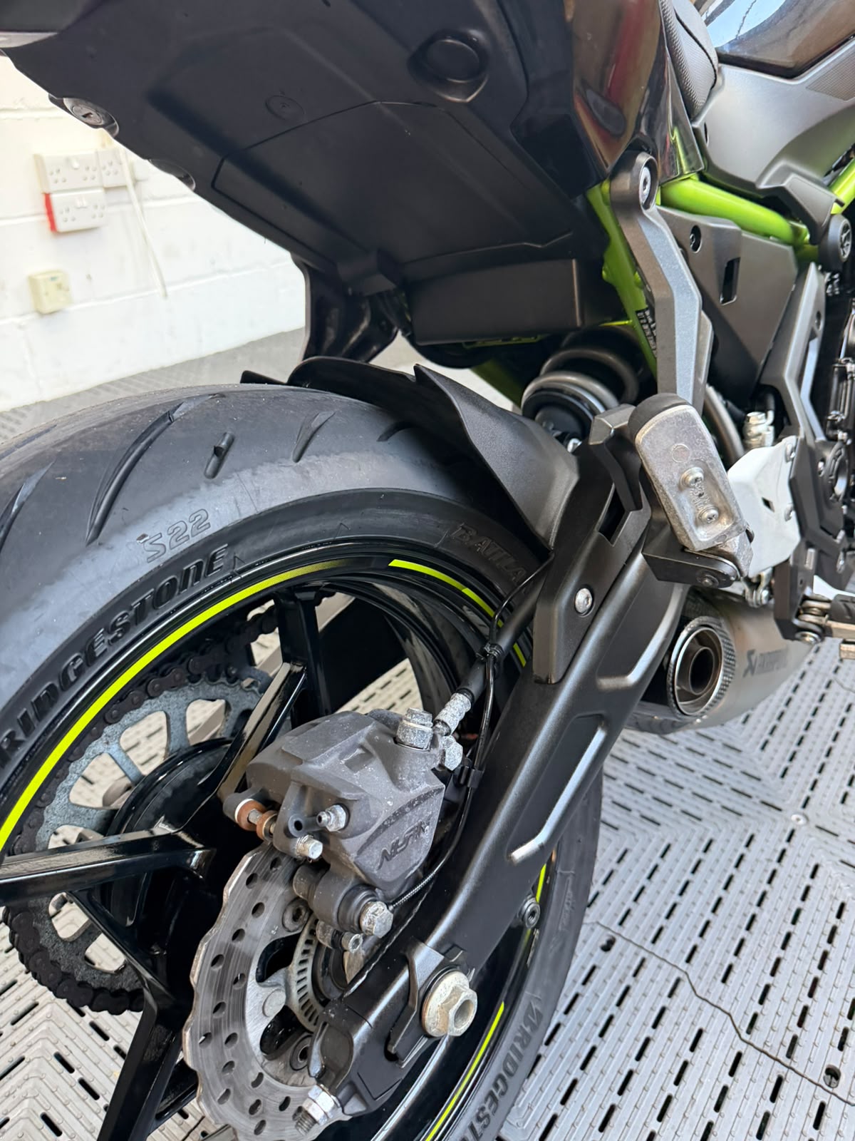 KAWASAKI Z650 - Image 8
