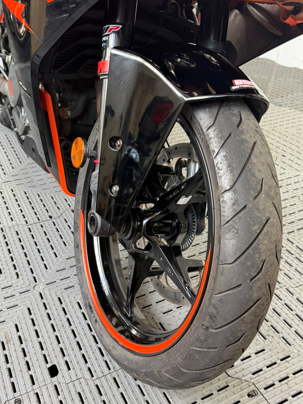 KTM RC 390 - Image 12