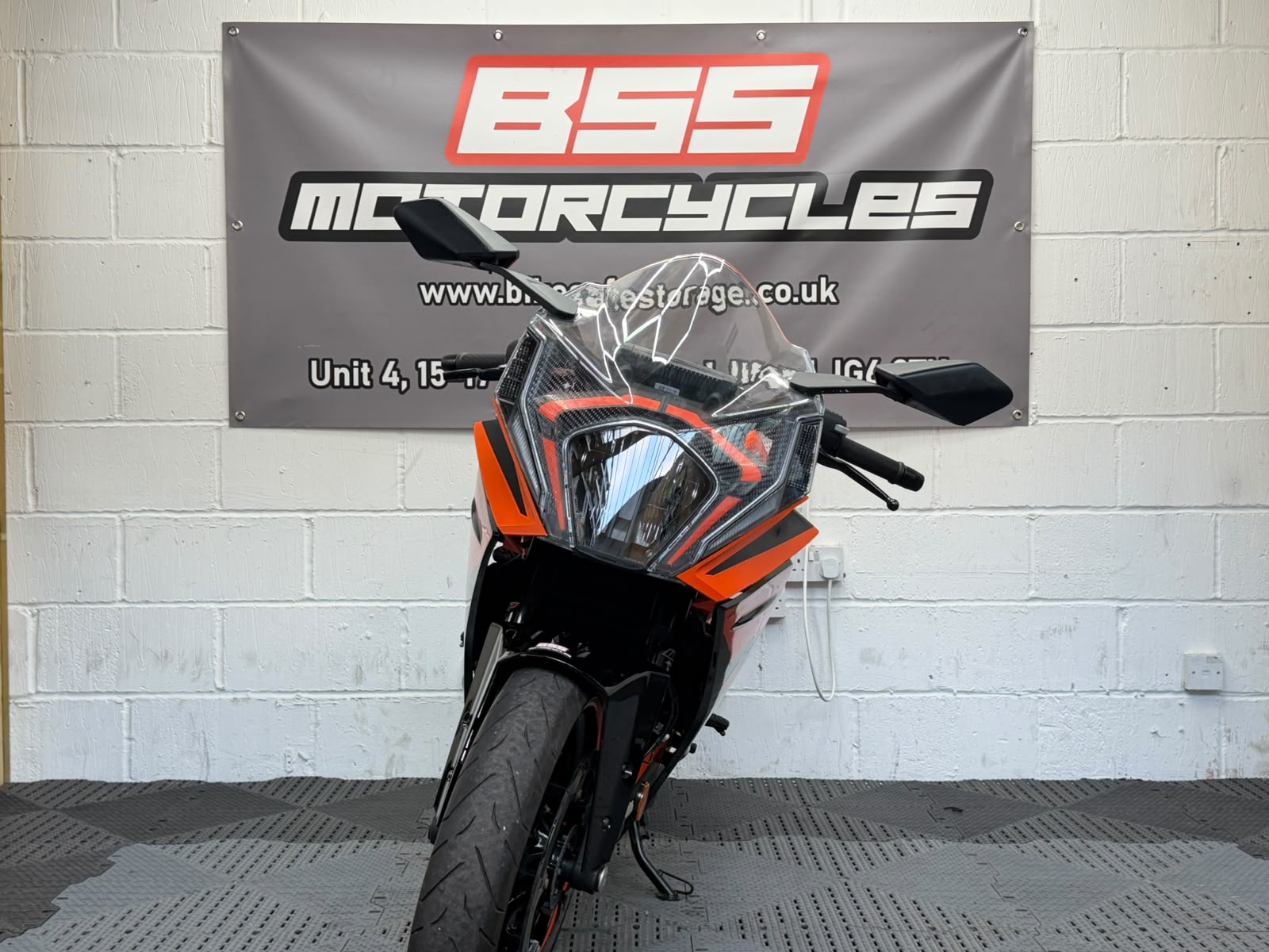 KTM RC 390 - Image 14