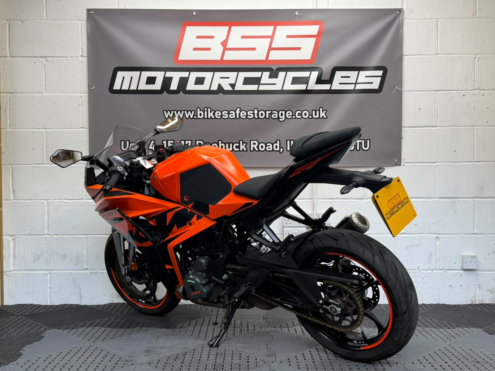 KTM RC 390 - Image 15