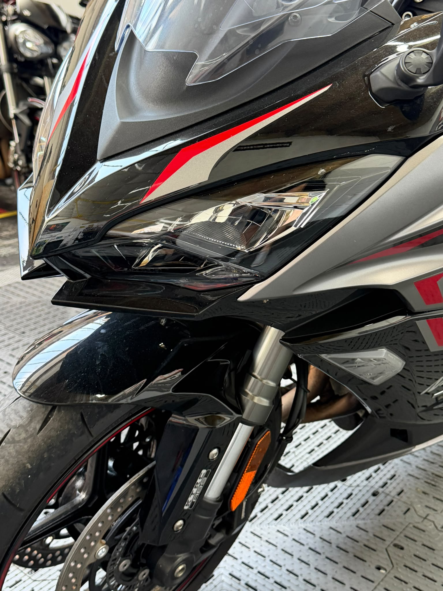 KAWASAKI NINJA 1000SX - Image 13