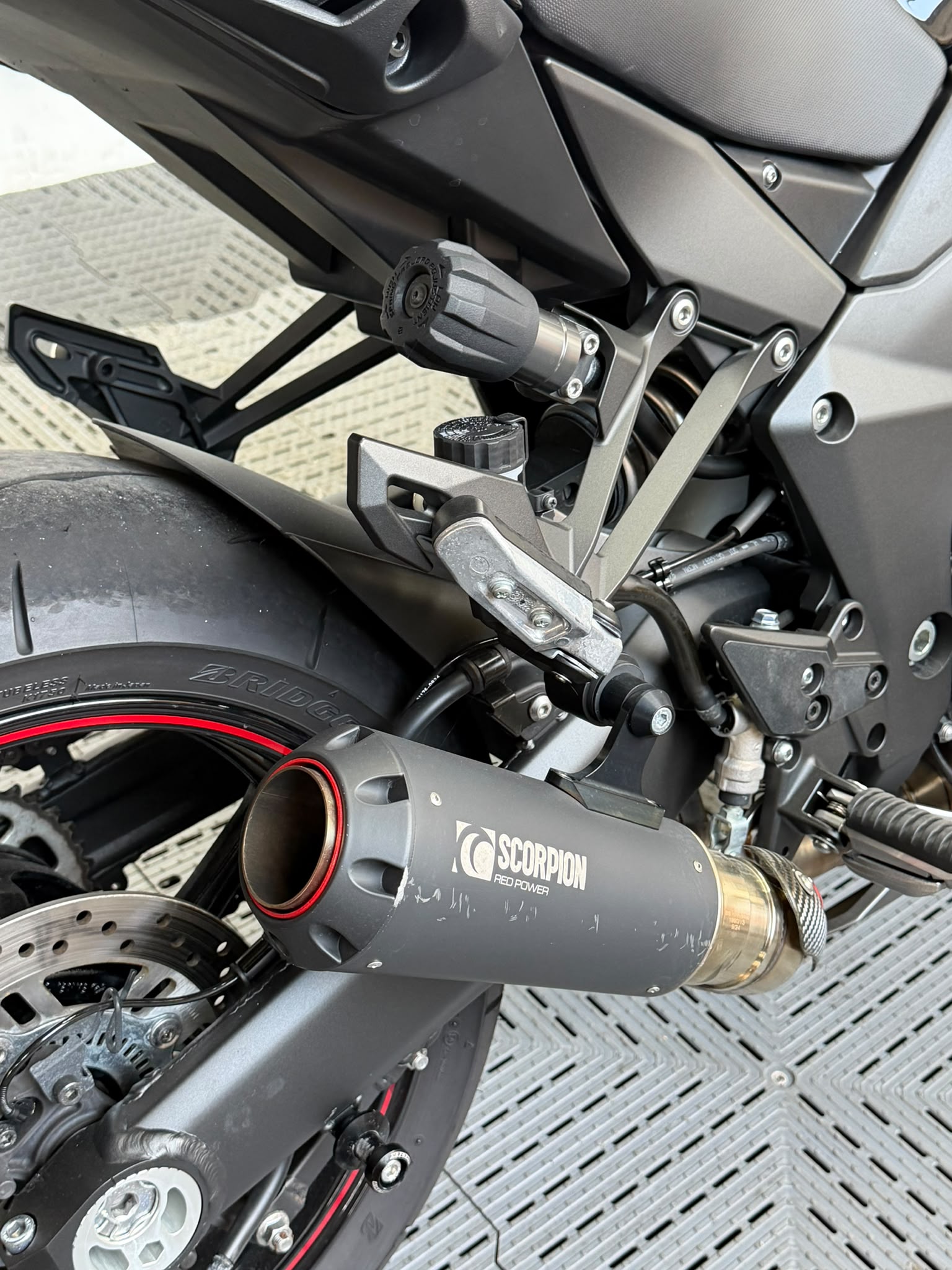 KAWASAKI NINJA 1000SX - Image 15