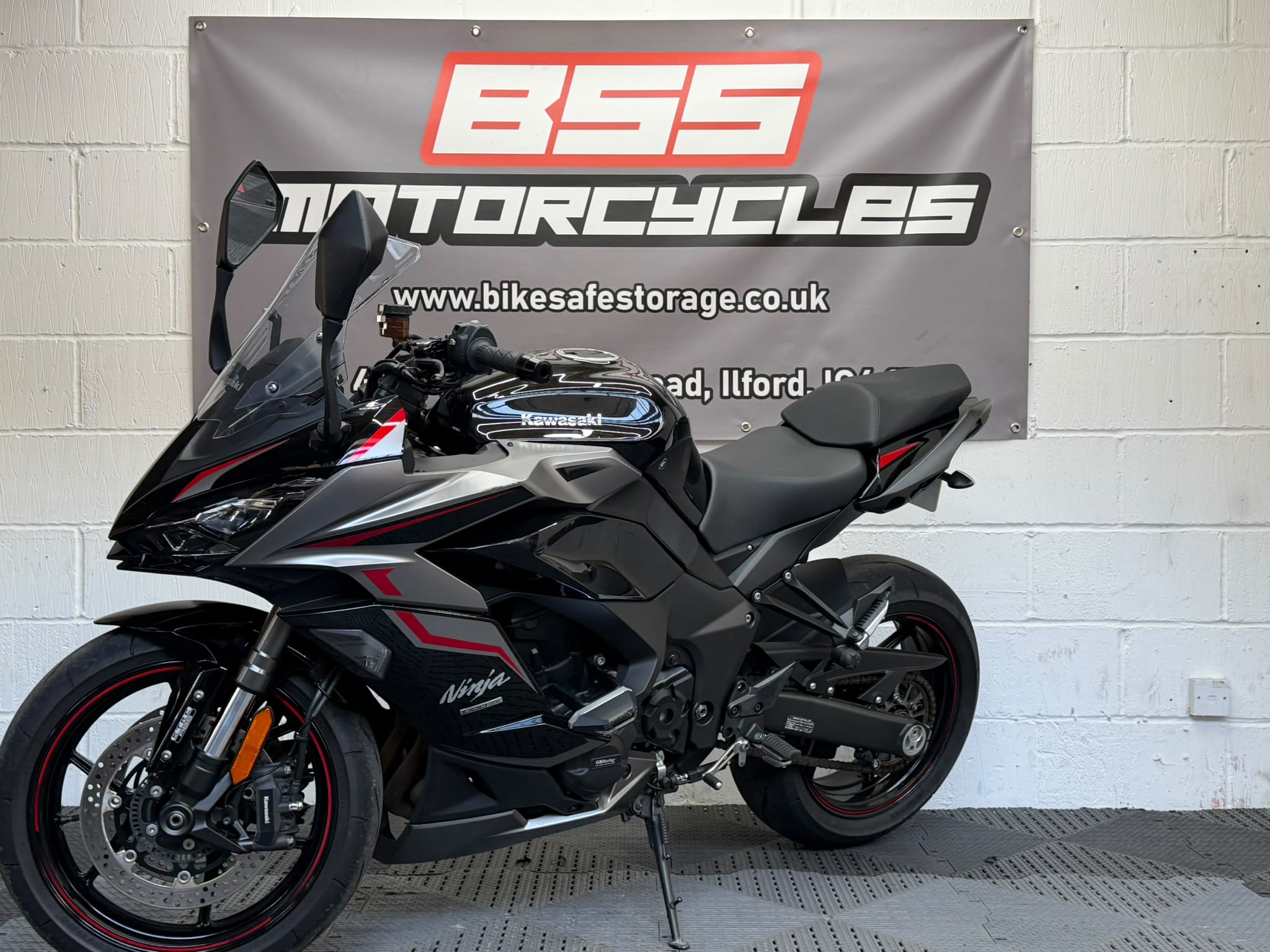KAWASAKI NINJA 1000SX - Image 4