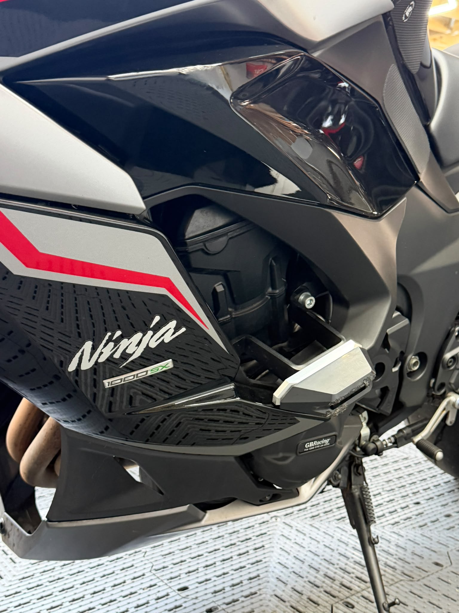 KAWASAKI NINJA 1000SX - Image 10