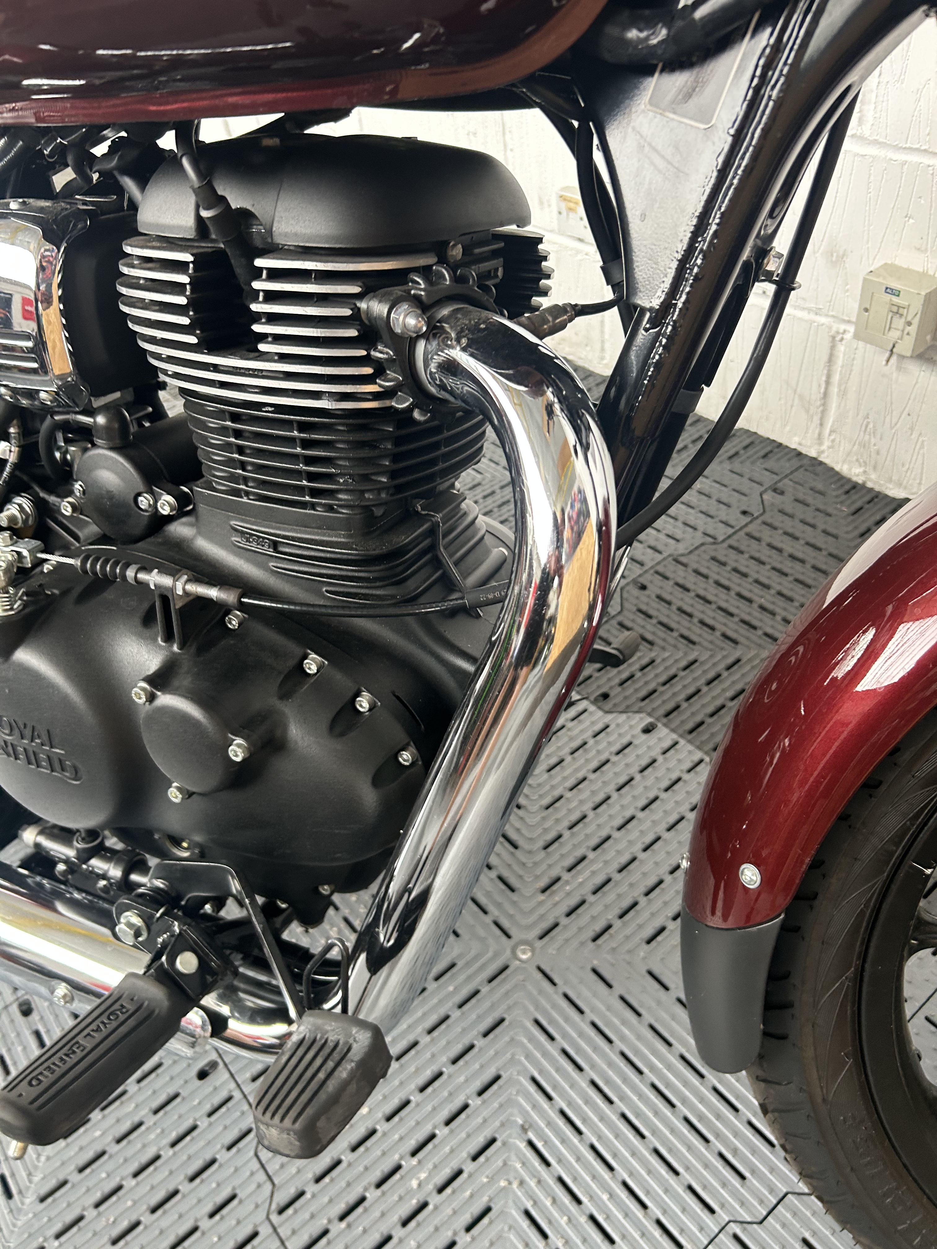 ROYAL ENFIELD METEOR 350 - Image 11