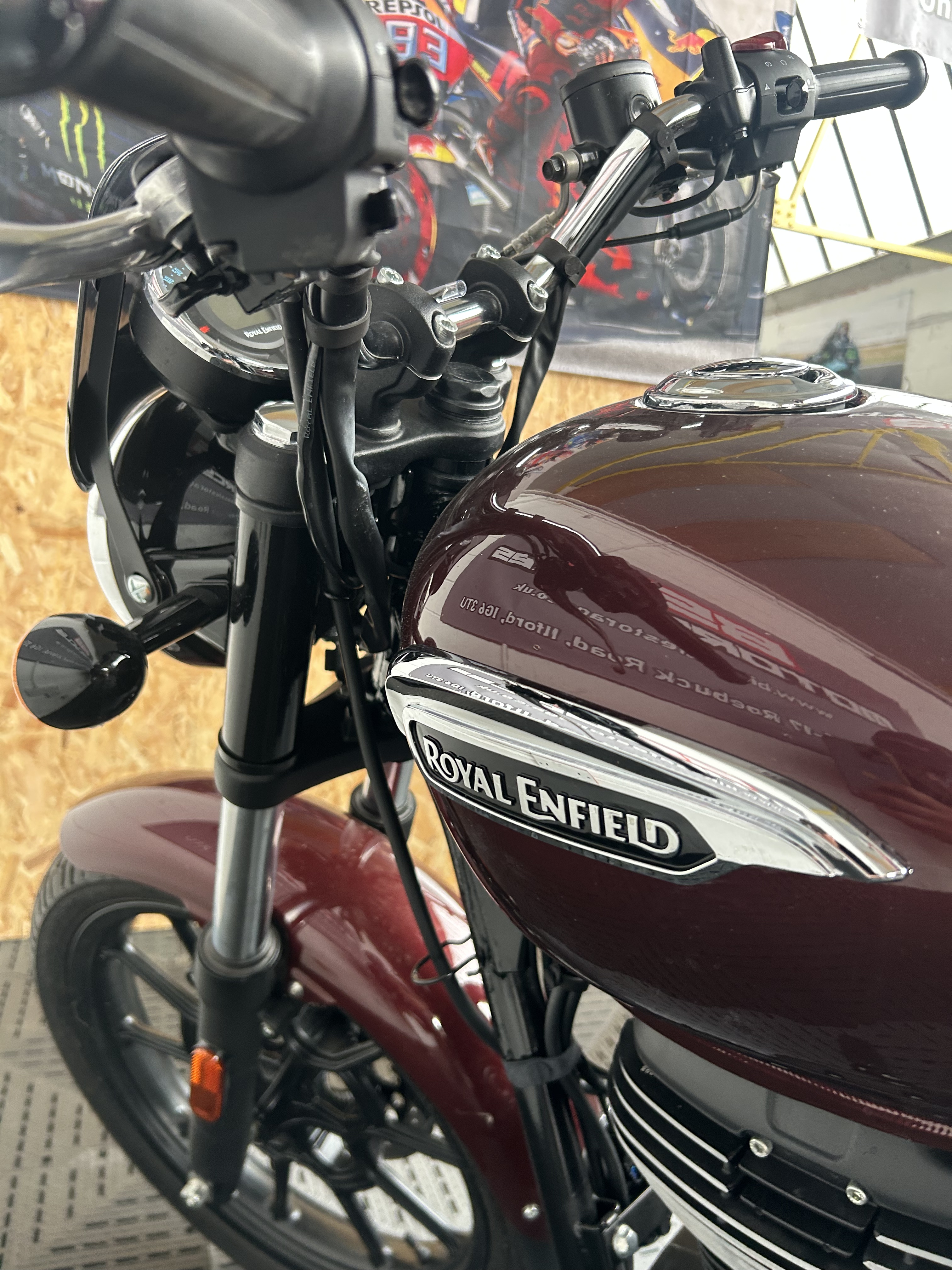 ROYAL ENFIELD METEOR 350 - Image 18