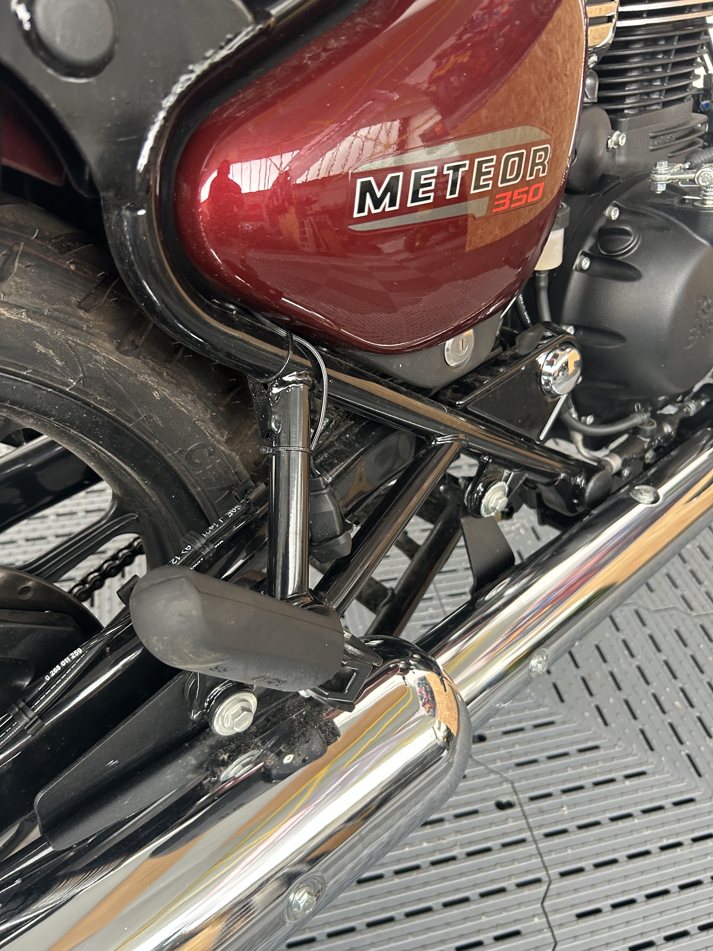 ROYAL ENFIELD METEOR 350 - Image 9