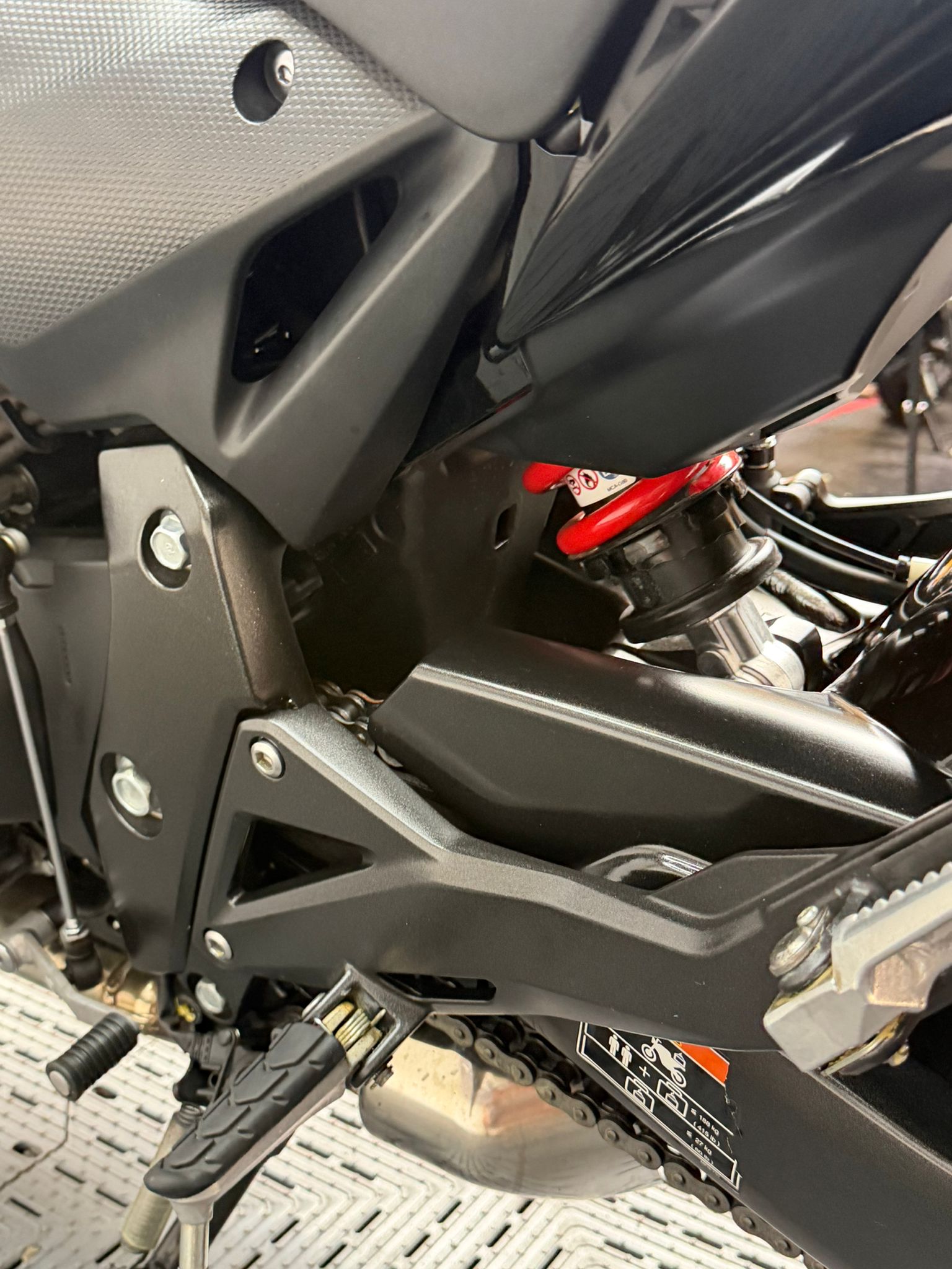 HONDA CBR600F - Image 9