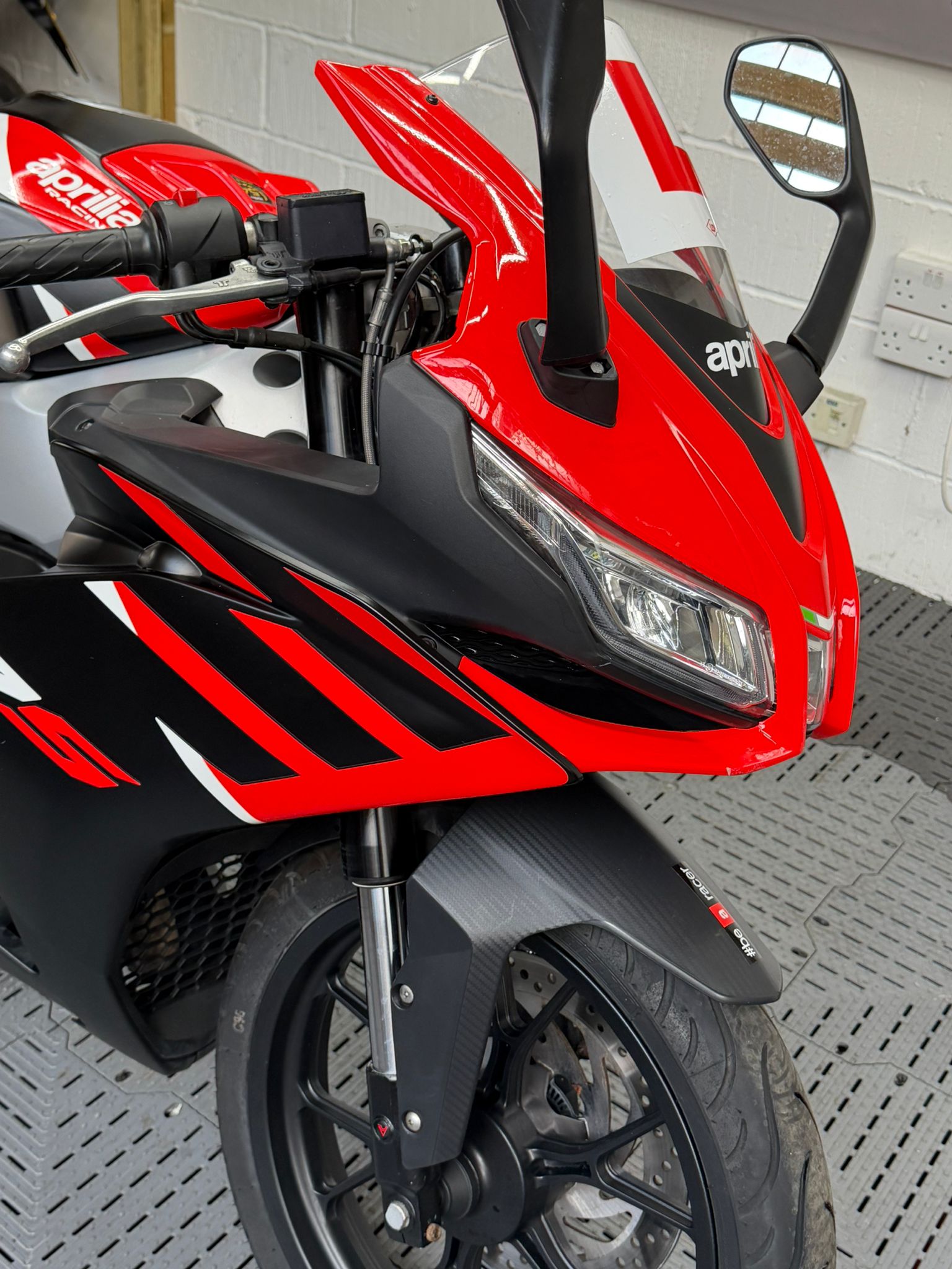 APRILIA RS 125 - Image 12