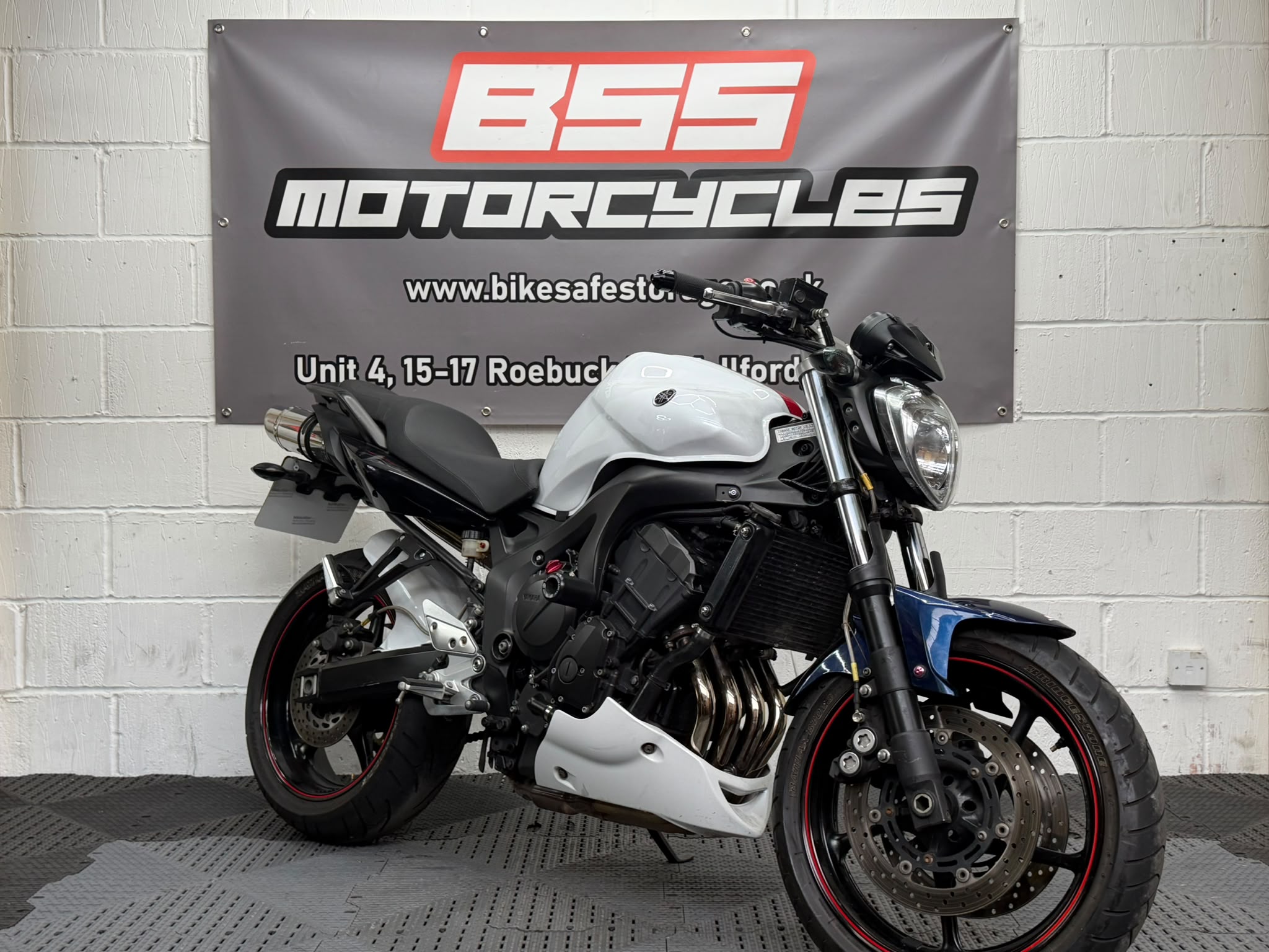 YAMAHA FZ6 FAZER 600 S2 - Image 2