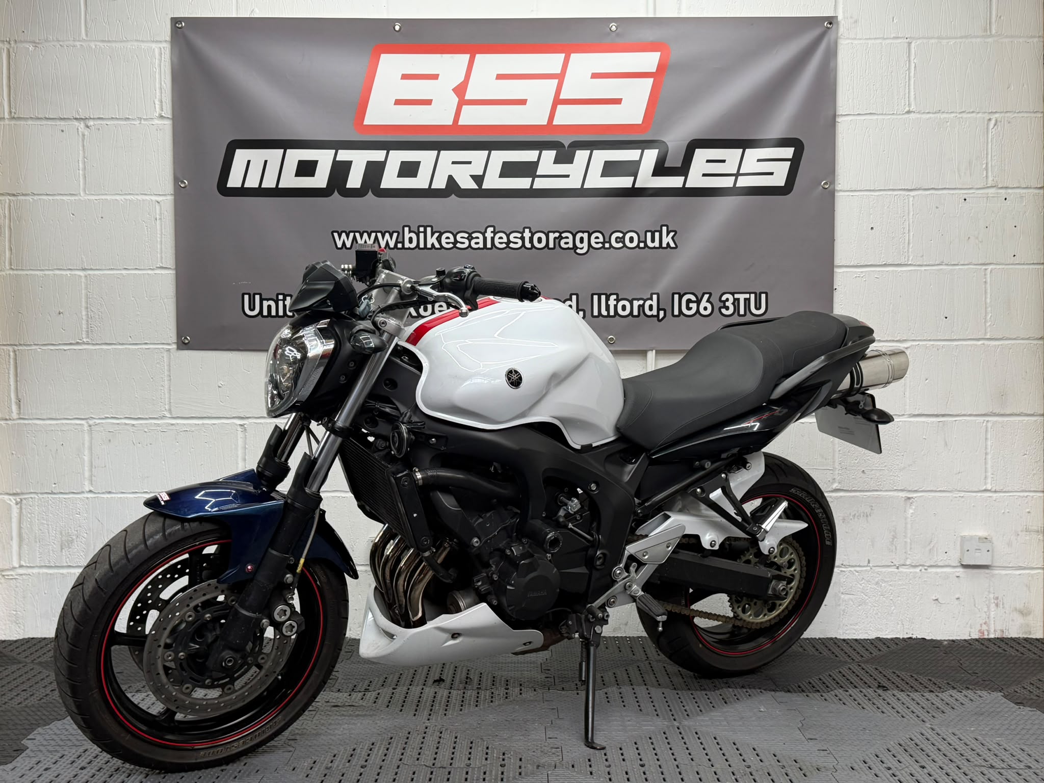 YAMAHA FZ6 FAZER 600 S2 - Image 12