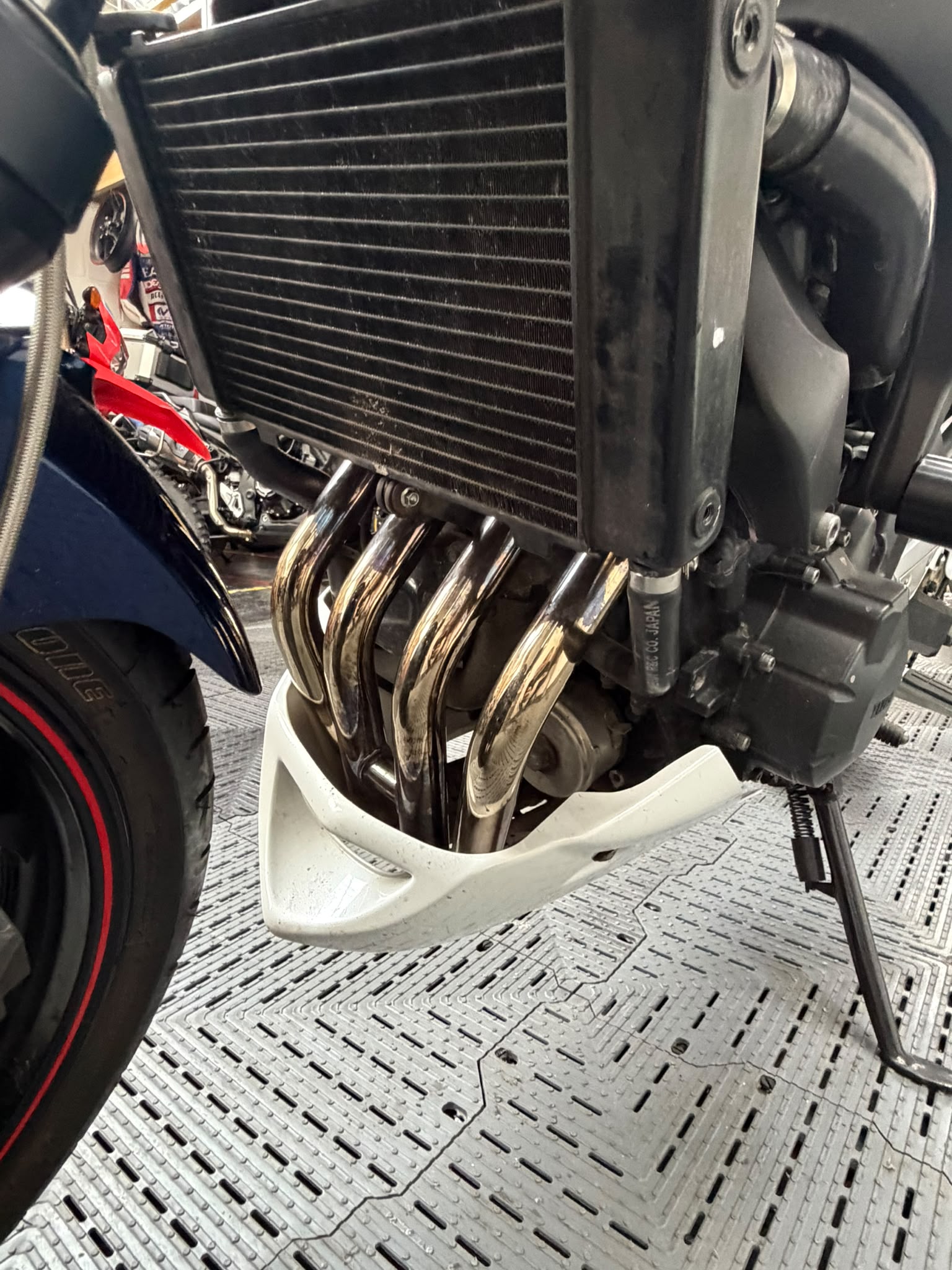 YAMAHA FZ6 FAZER 600 S2 - Image 17