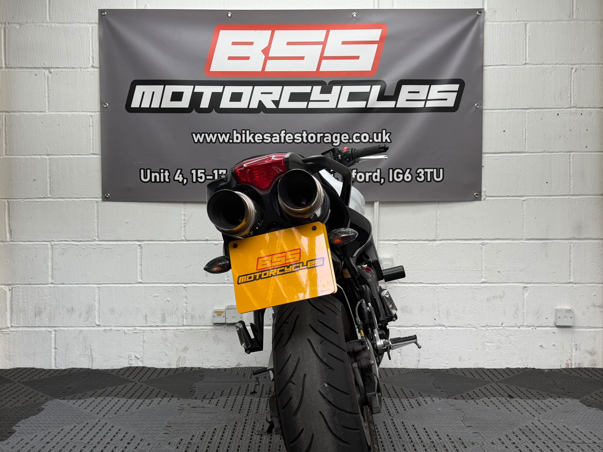 YAMAHA FZ6 FAZER 600 S2 - Image 7