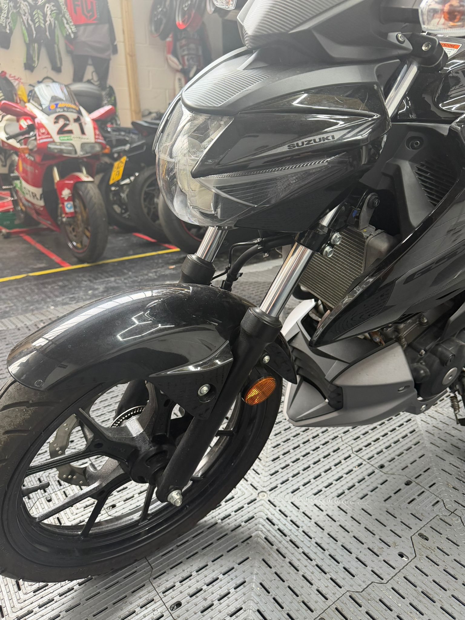 SUZUKI GSX-S125 - Image 9