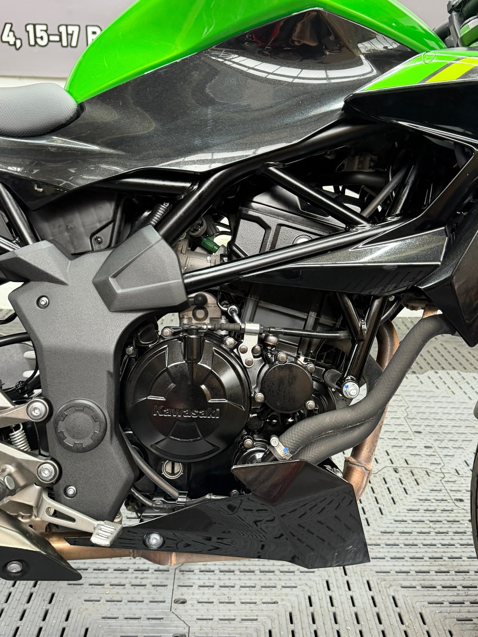 KAWASAKI Z125 - Image 12