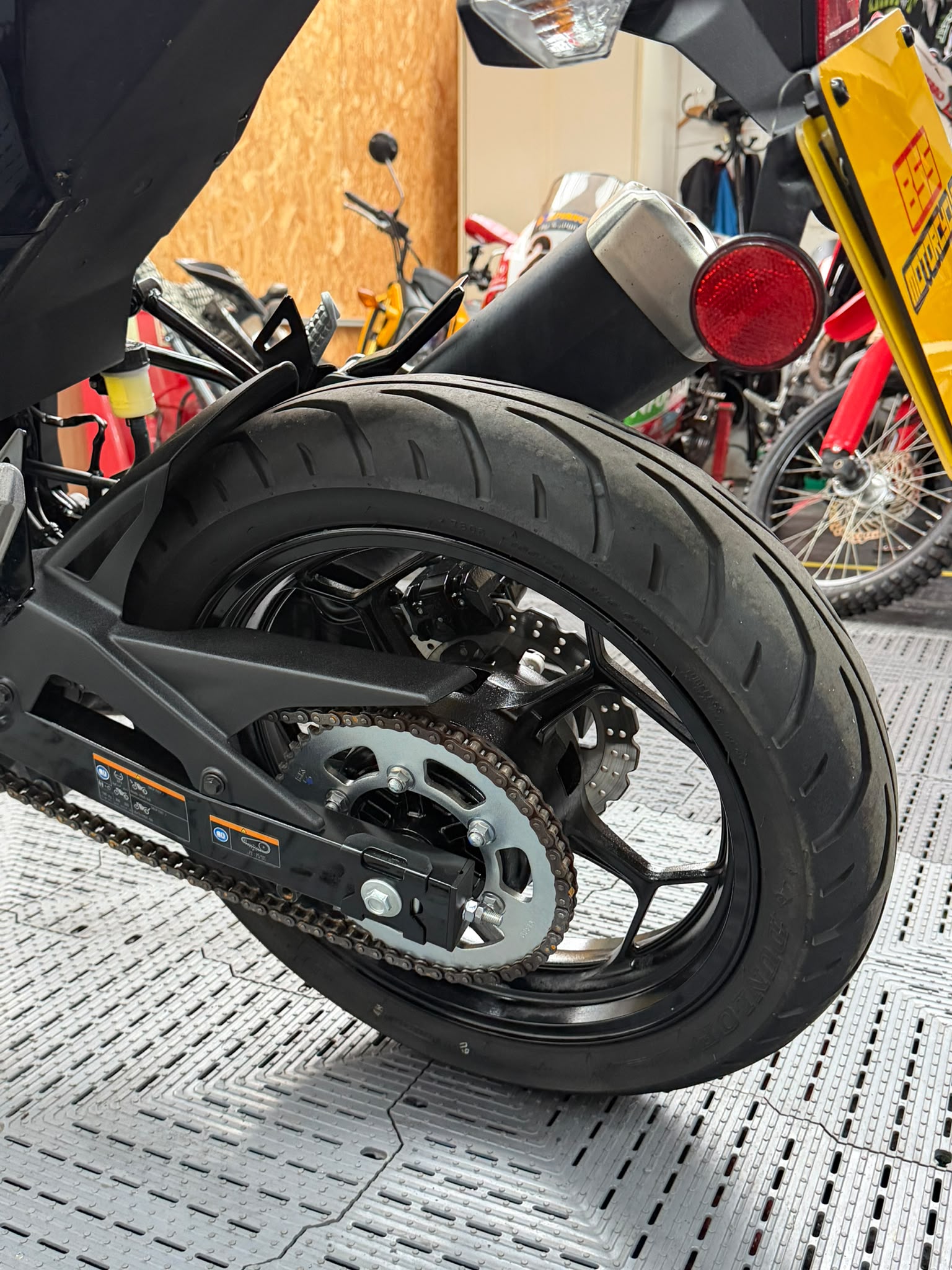 KAWASAKI Z125 - Image 10
