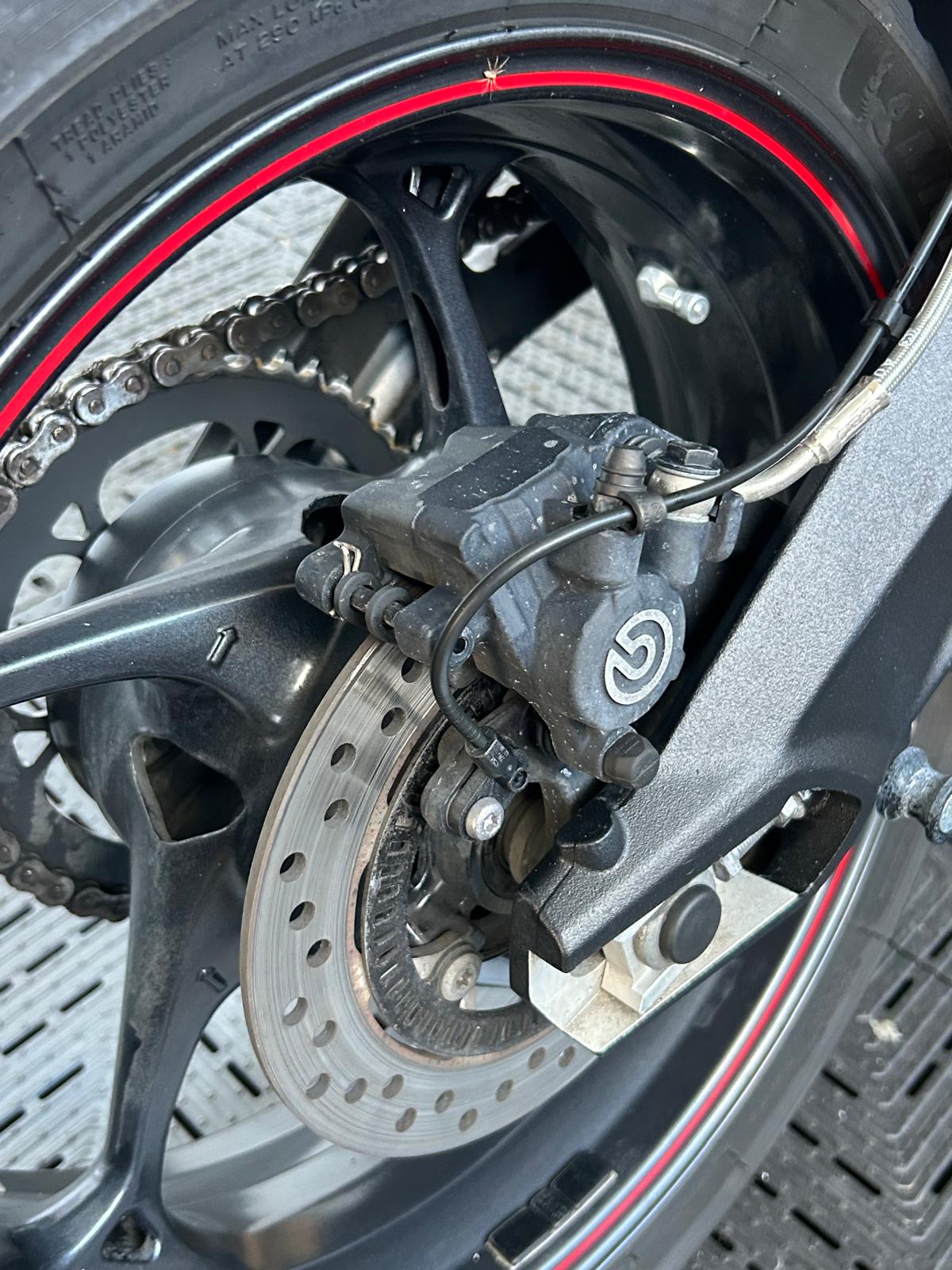 TRIUMPH STREET TRIPLE 765 R LOW - Image 11