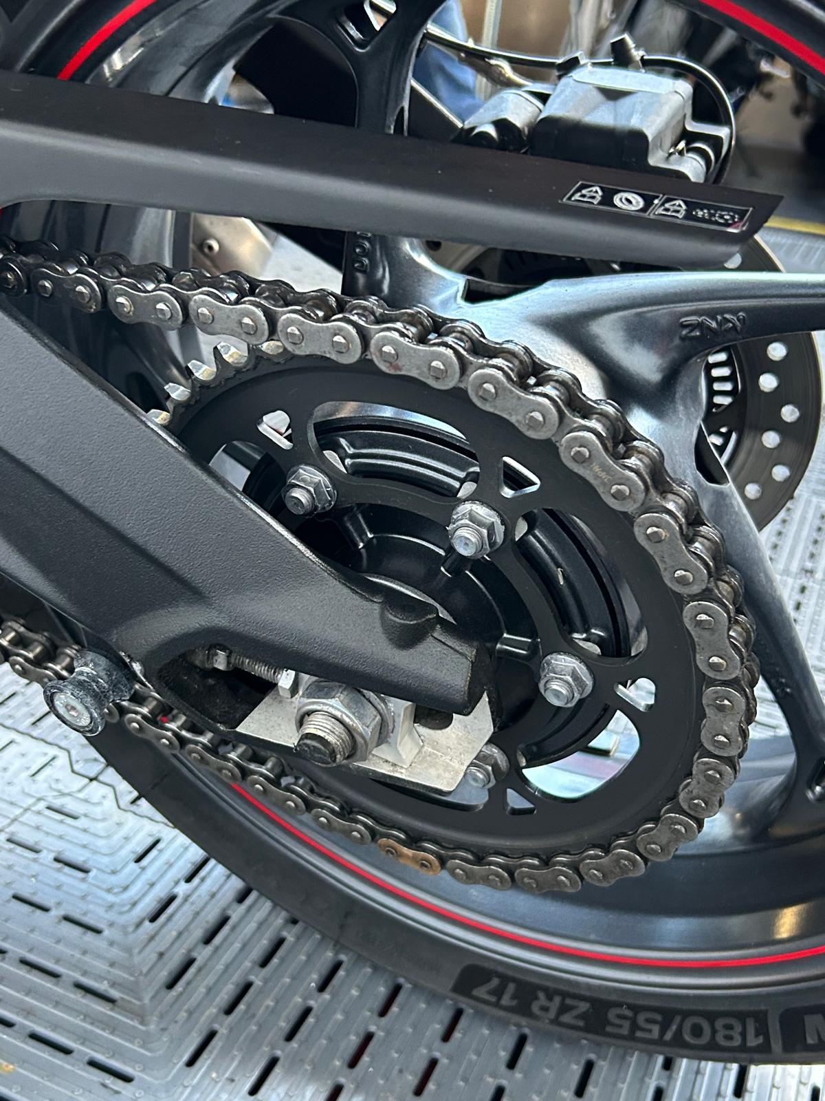 TRIUMPH STREET TRIPLE 765 R LOW - Image 15