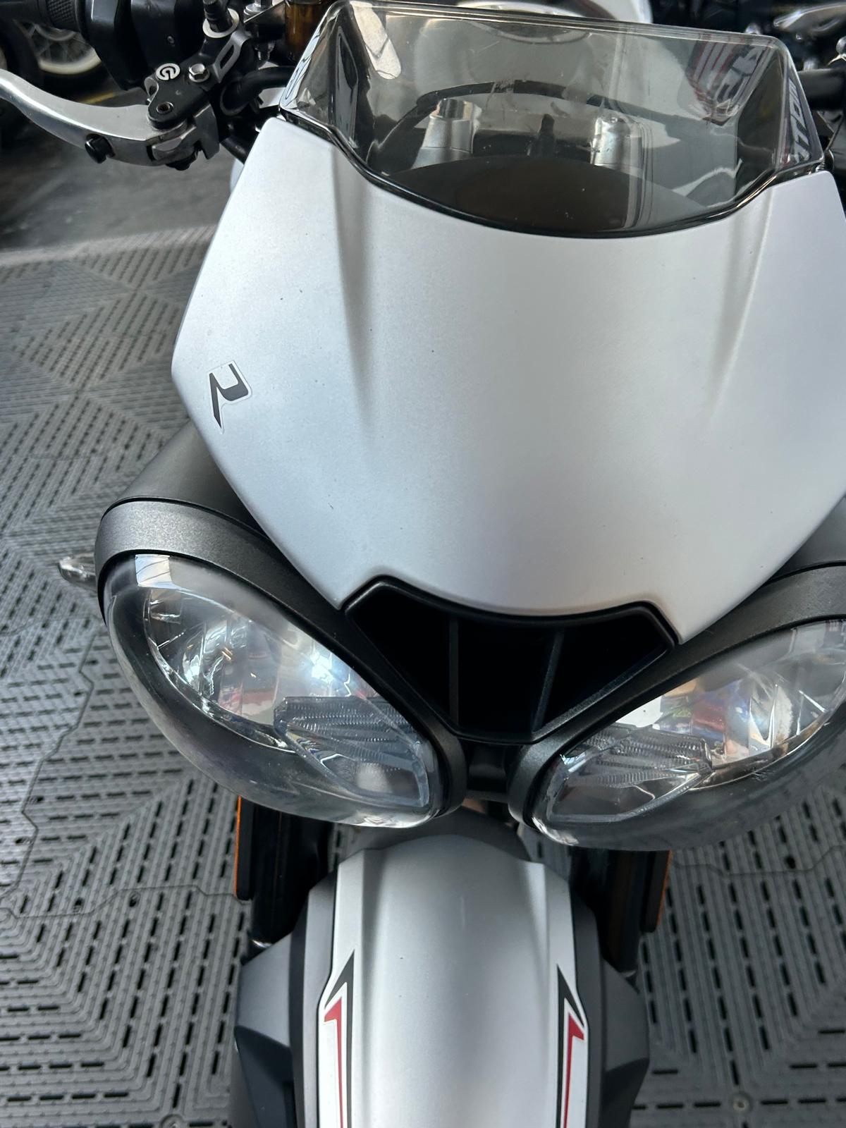 TRIUMPH STREET TRIPLE 765 R LOW - Image 17