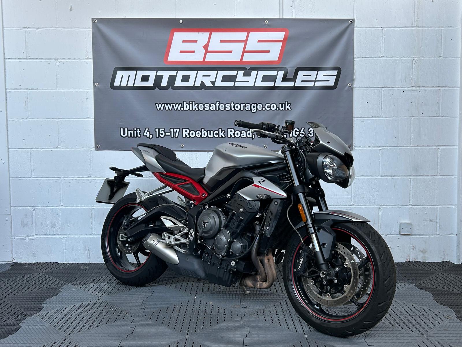 TRIUMPH STREET TRIPLE 765 R LOW - Image 4