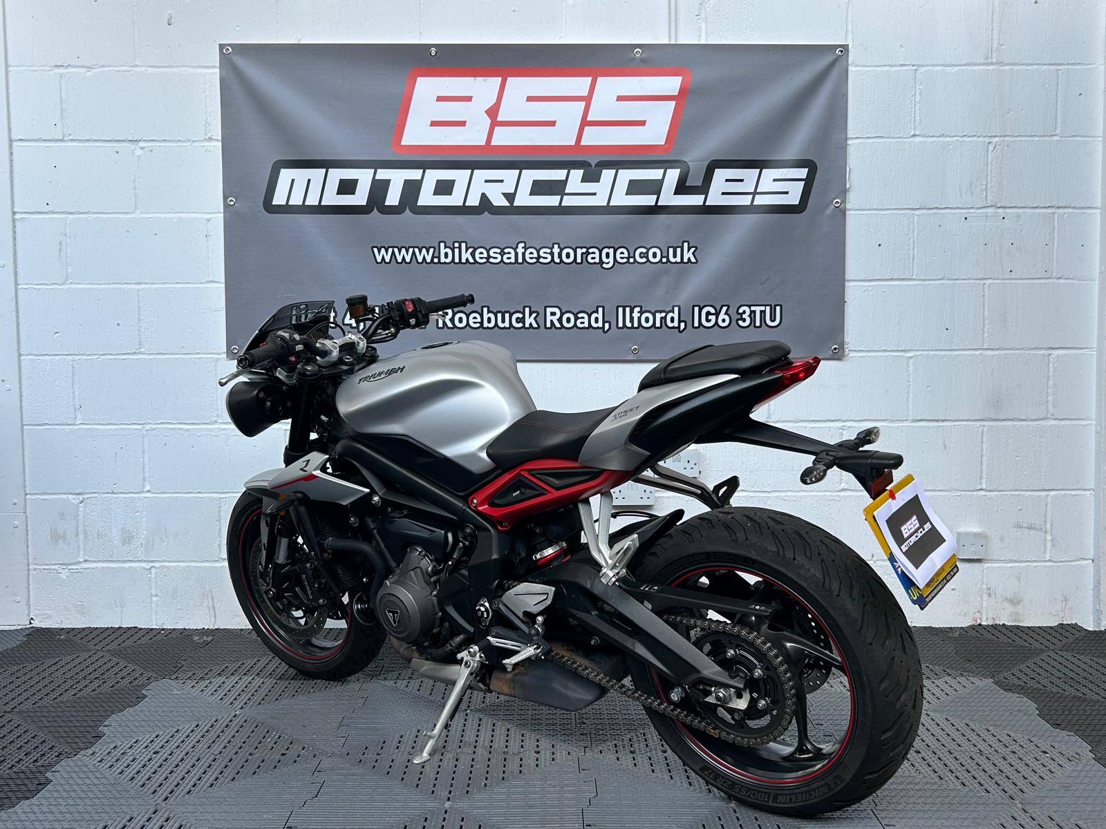 TRIUMPH STREET TRIPLE 765 R LOW - Image 8