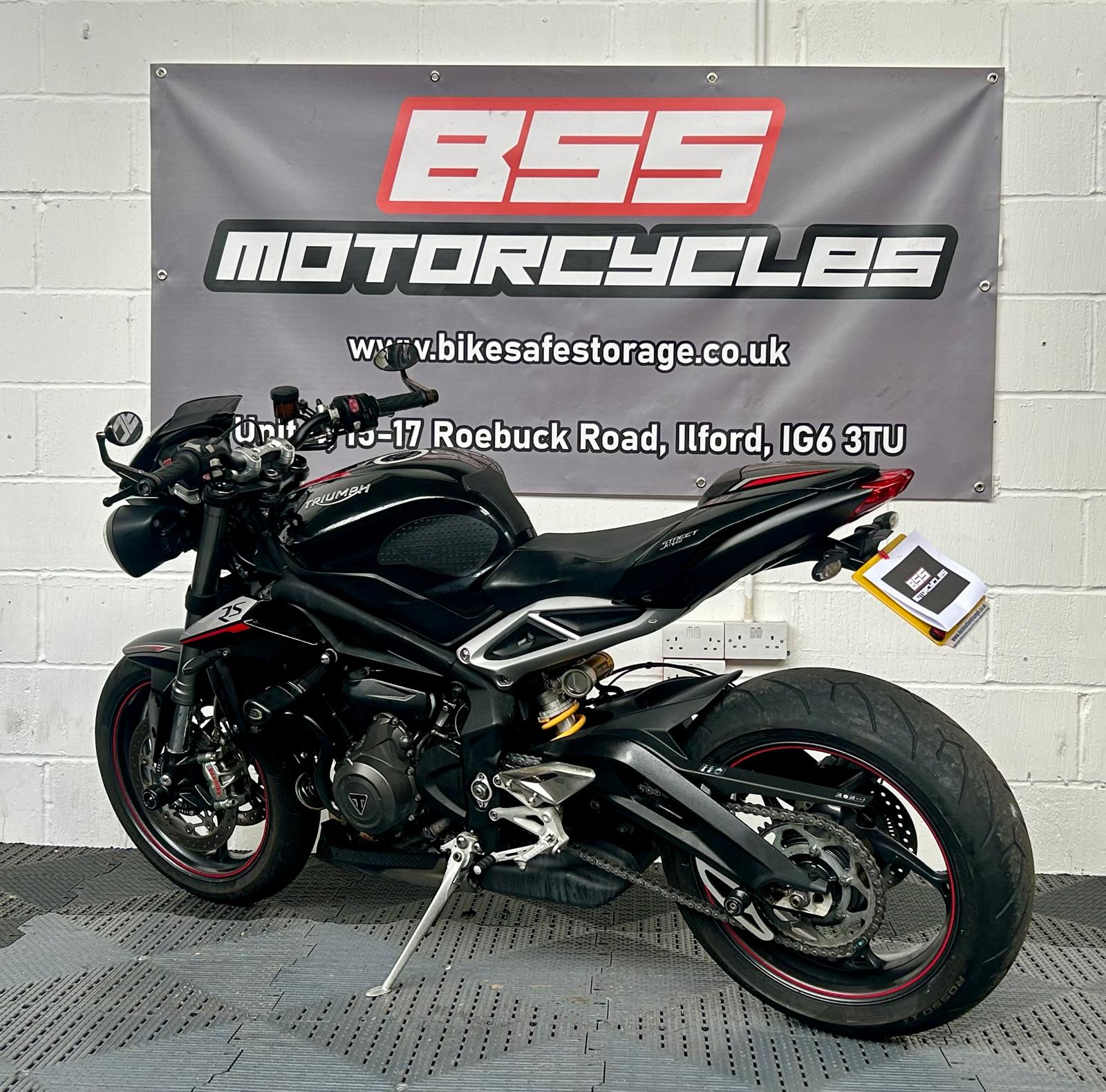 TRIUMPH STREET TRIPLE 765 RS - Image 5