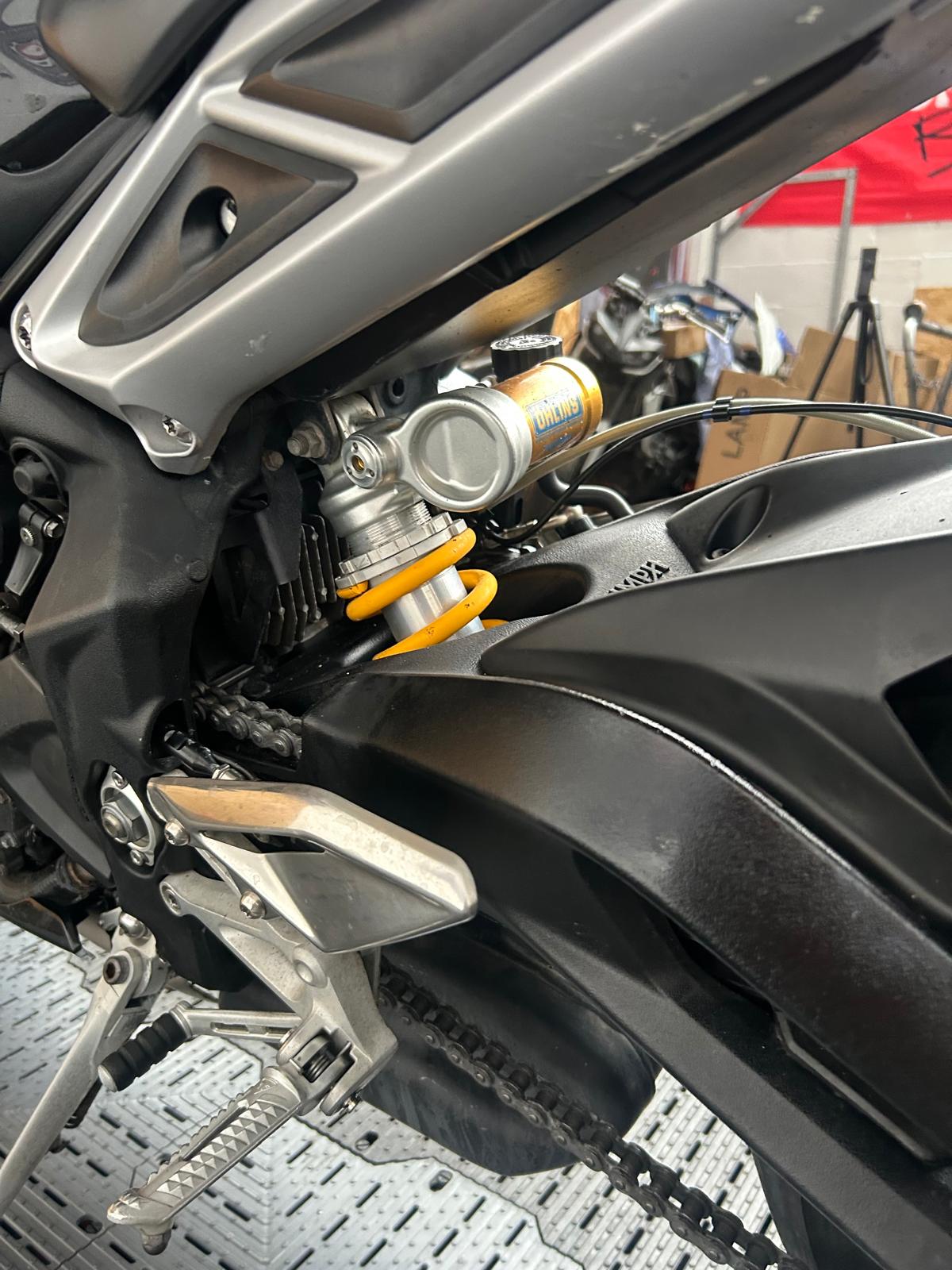 TRIUMPH STREET TRIPLE 765 RS - Image 9