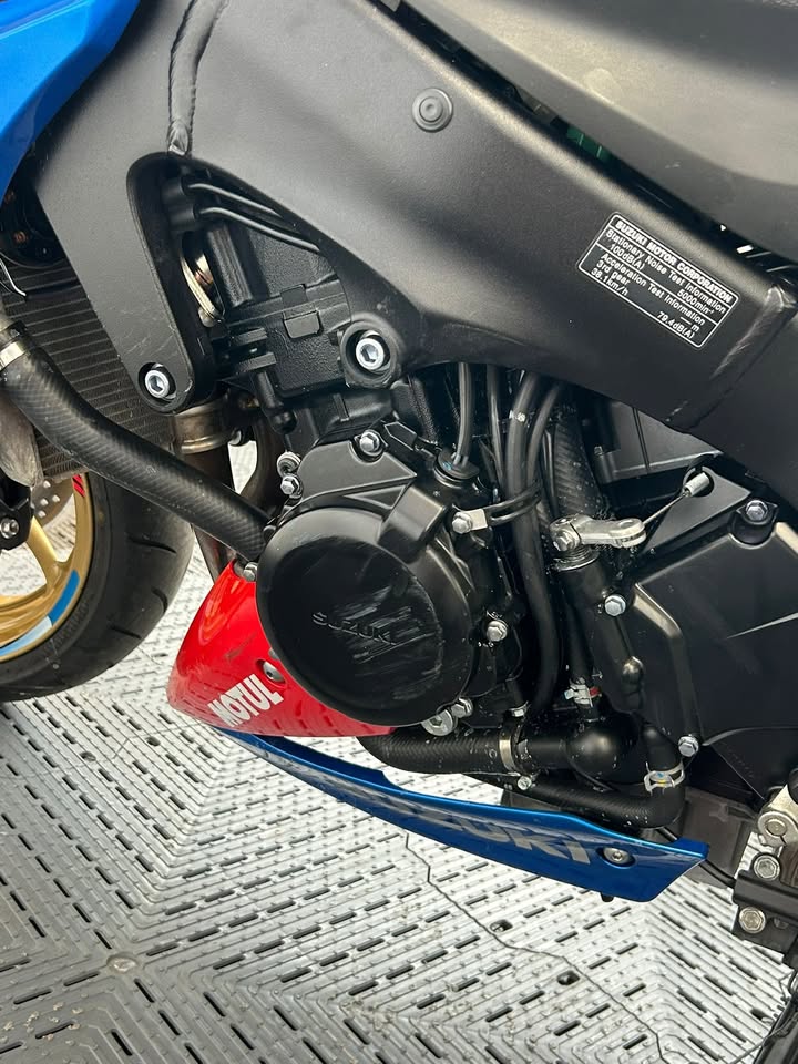 SUZUKI GSX-S 1000 ABS - Image 9