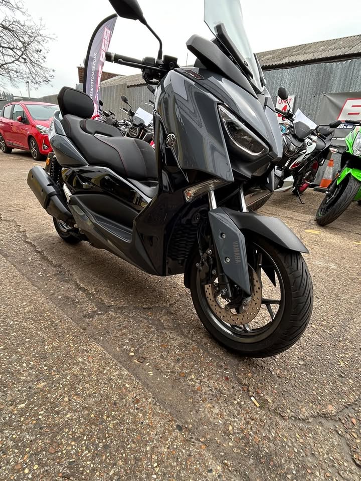 YAMAHA X-MAX TECH MAX 300 CZD300-A SP