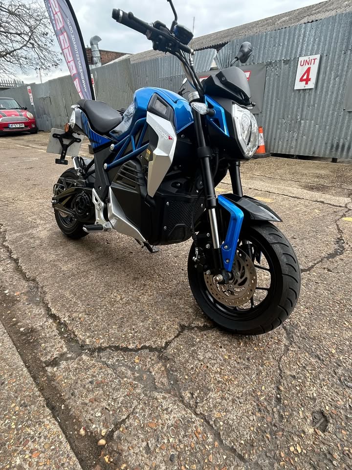LEXMOTO CYPHER