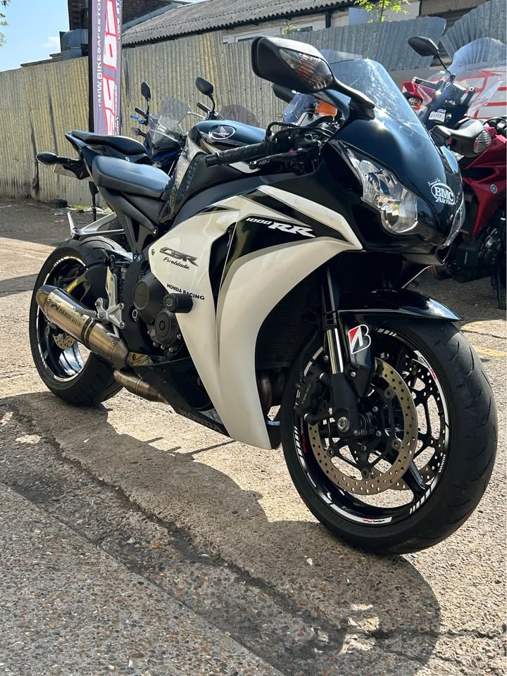 HONDA CBR1000RR