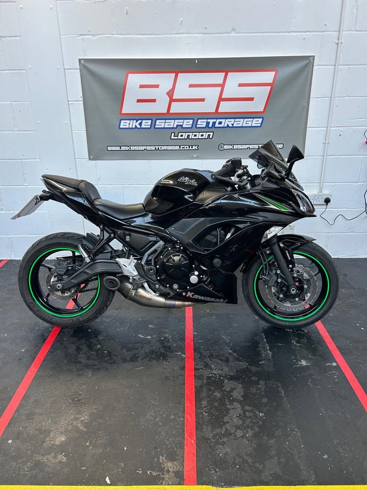 KAWASAKI NINJA 650