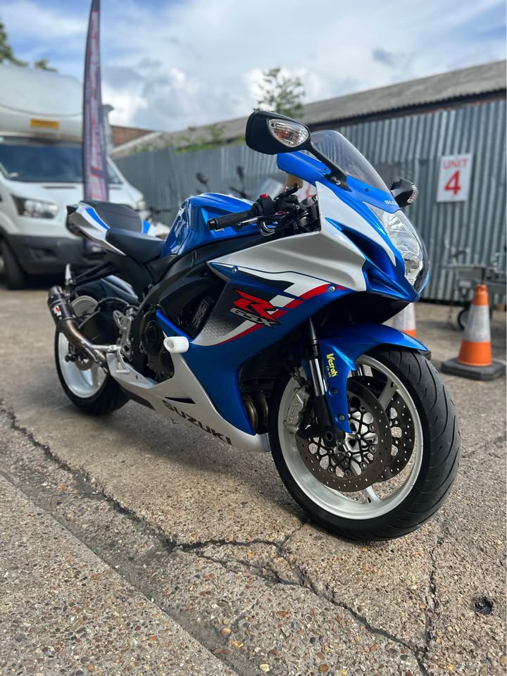 SUZUKI GSX-R 600