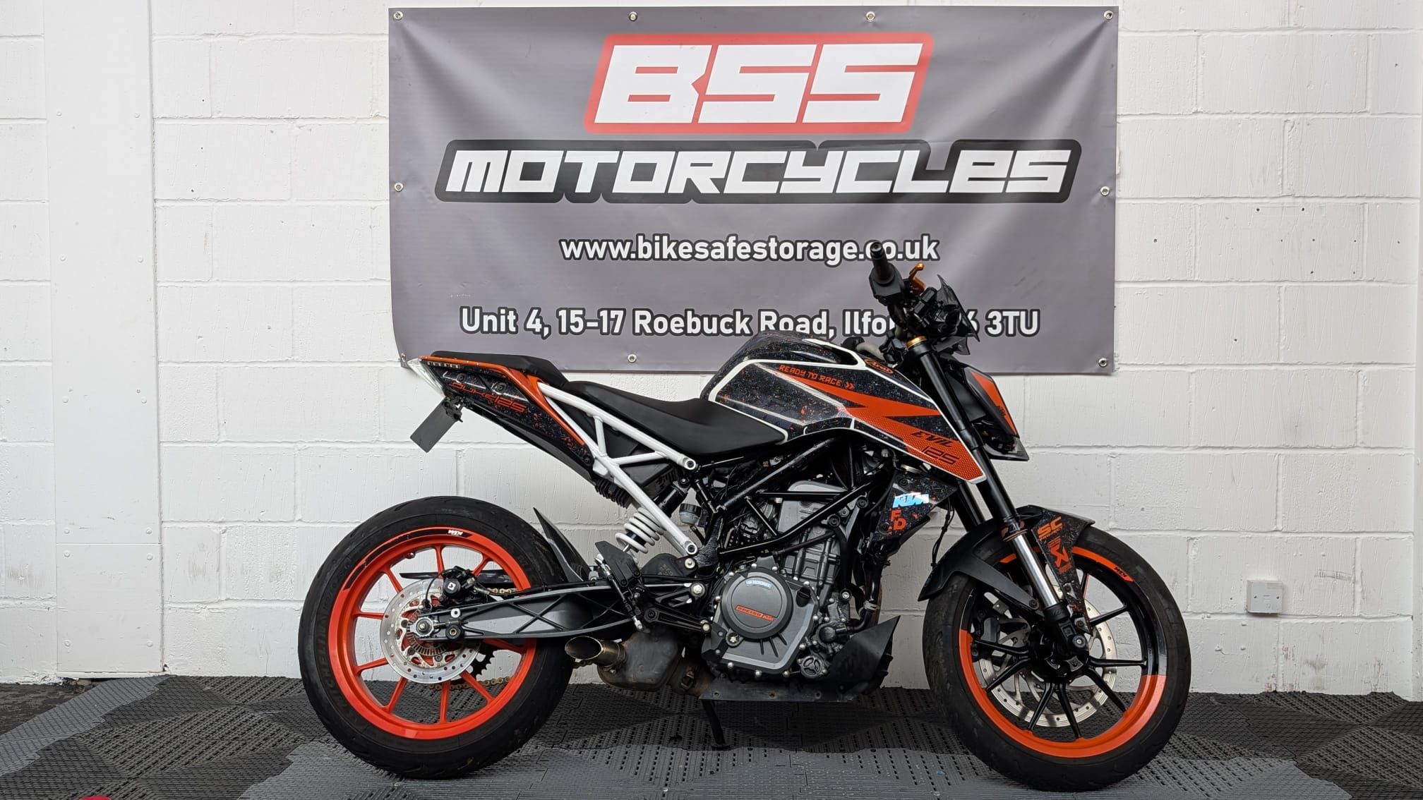 KTM DUKE 390 22