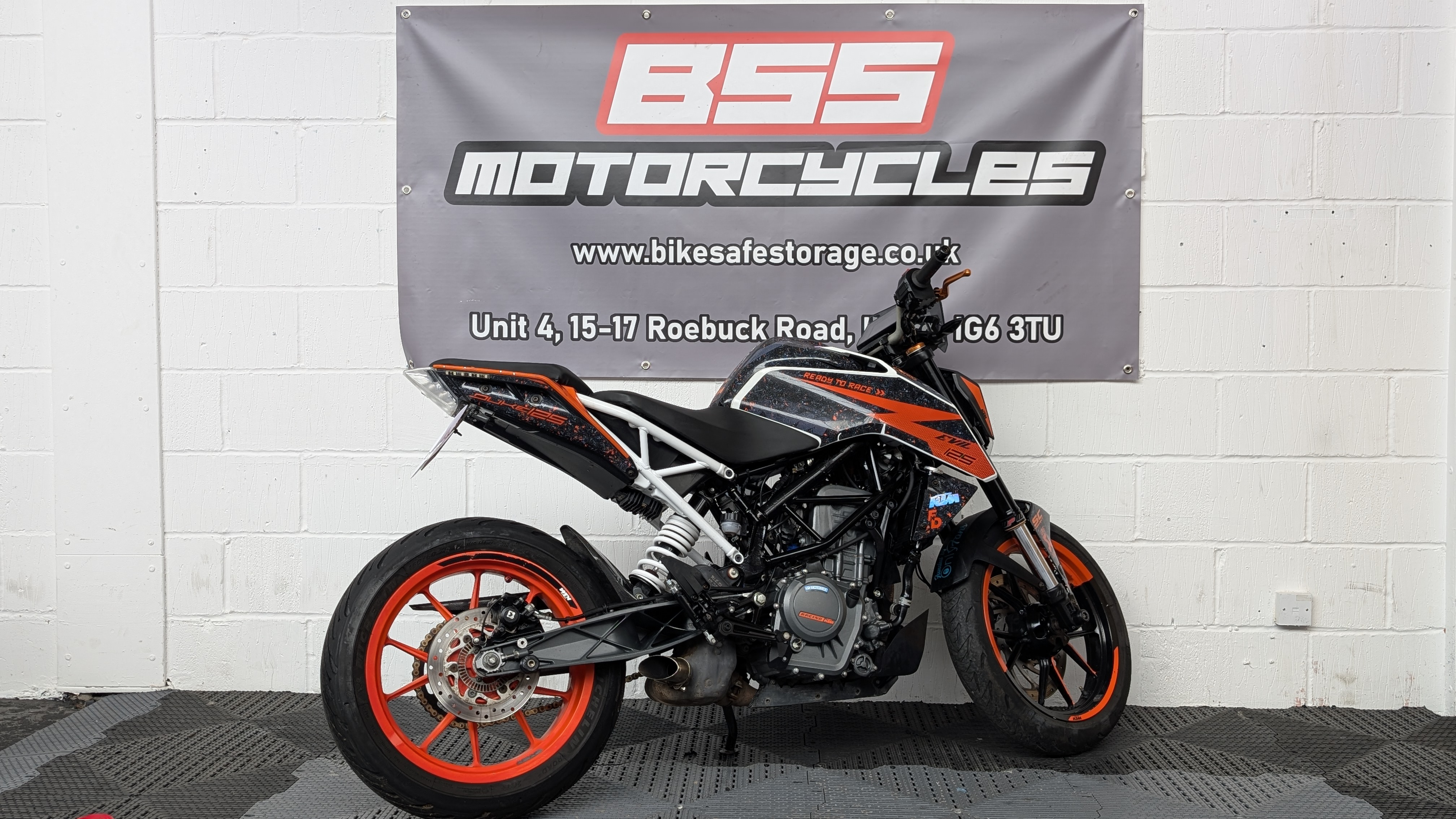 KTM DUKE 390 22 - Image 6