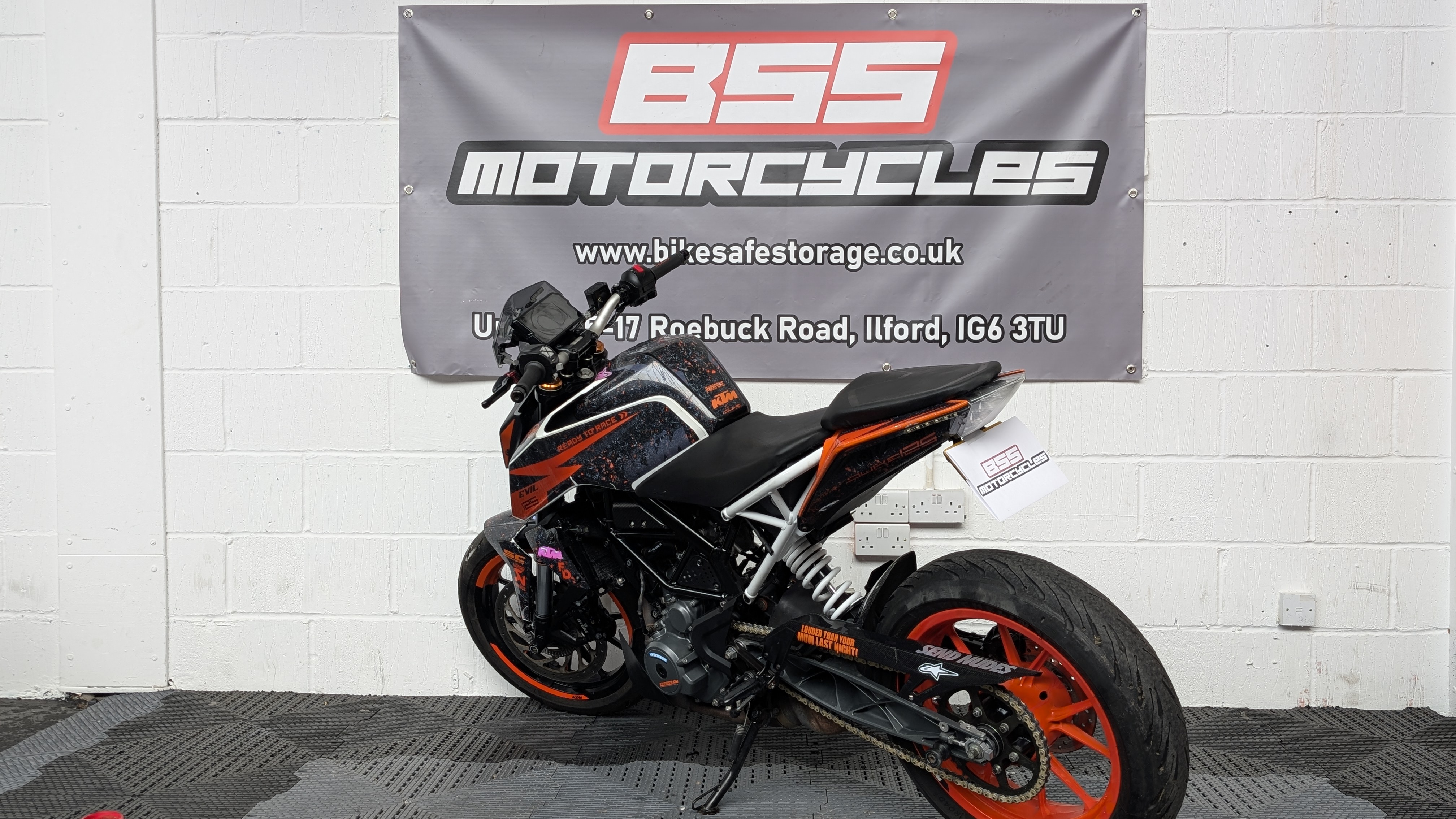 KTM DUKE 390 22 - Image 9